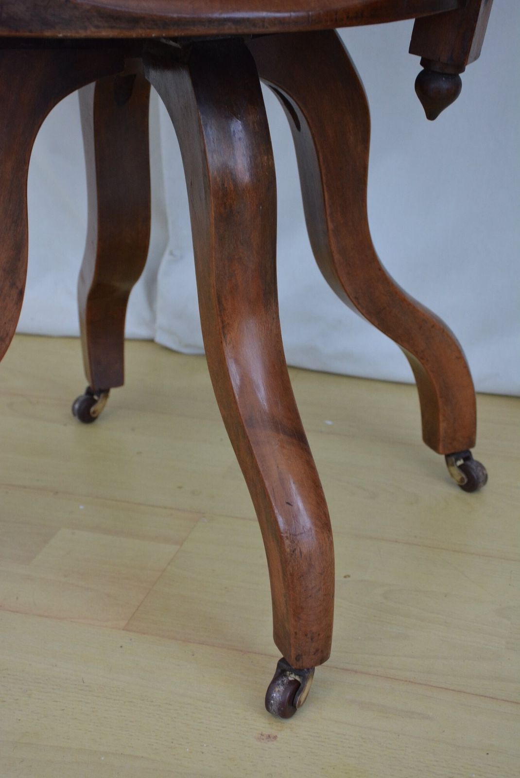 Aesthetic Movement Walnut Swivelling Office Chair In Good Condition photo buy