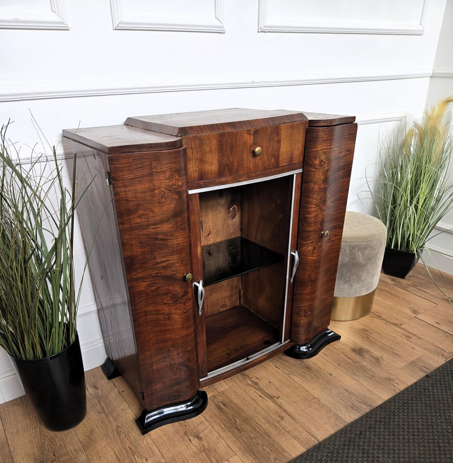 photo for sale Italian 1940s Art Deco Mid Century Walnut Burl Dry Bar Cabinet
