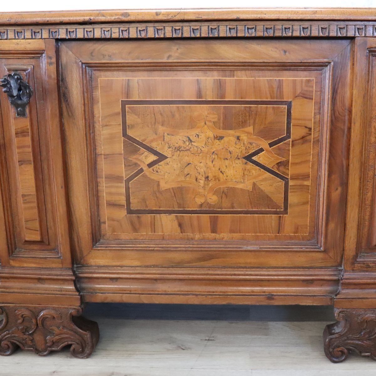 Early 20th Century Chest In Walnut photo Furniture