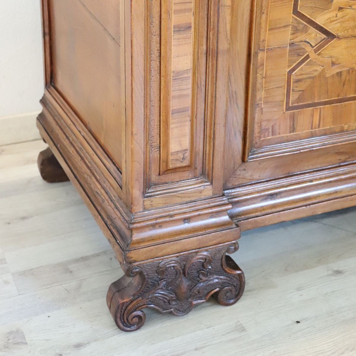 Early 20th Century Chest In Walnut photo vinterior