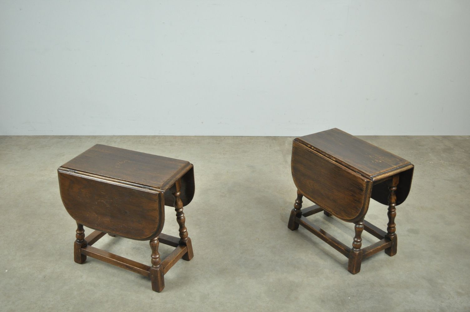 Young Antique Oak Drop Leaf Side Tables, Netherlands 1920s photo vinterior