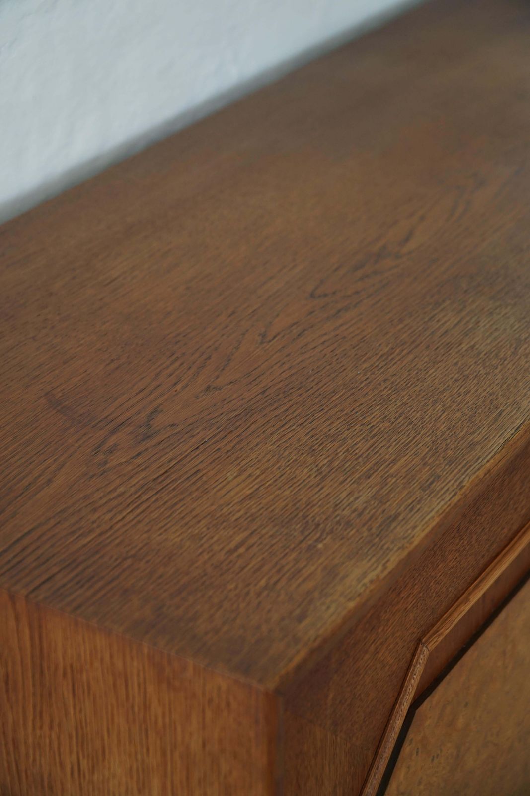 photo vintage Danish Modern, Sclulptural Classic Cabinet In Oak And Burl Wood Veneer, 1950s