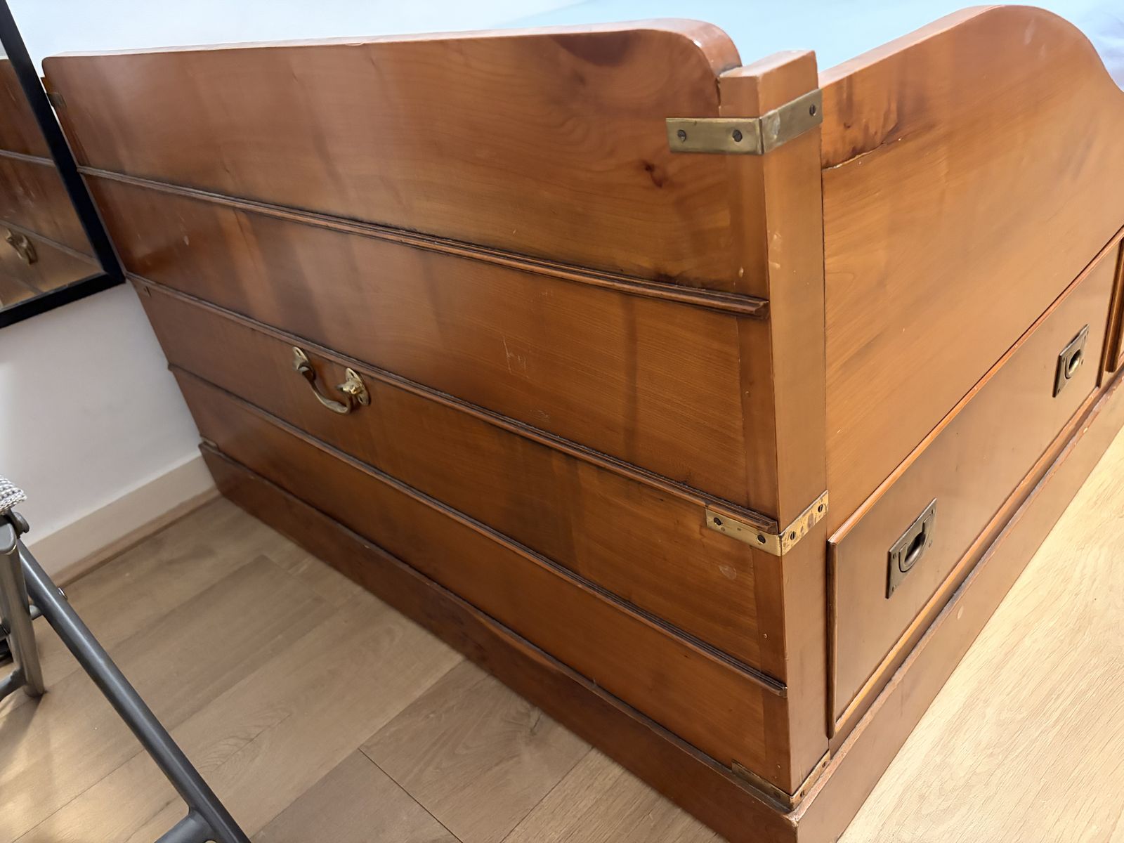 Simon Horn Solid Wood Sleigh Bed With Three Drawers – Vintage British Design photo furniture