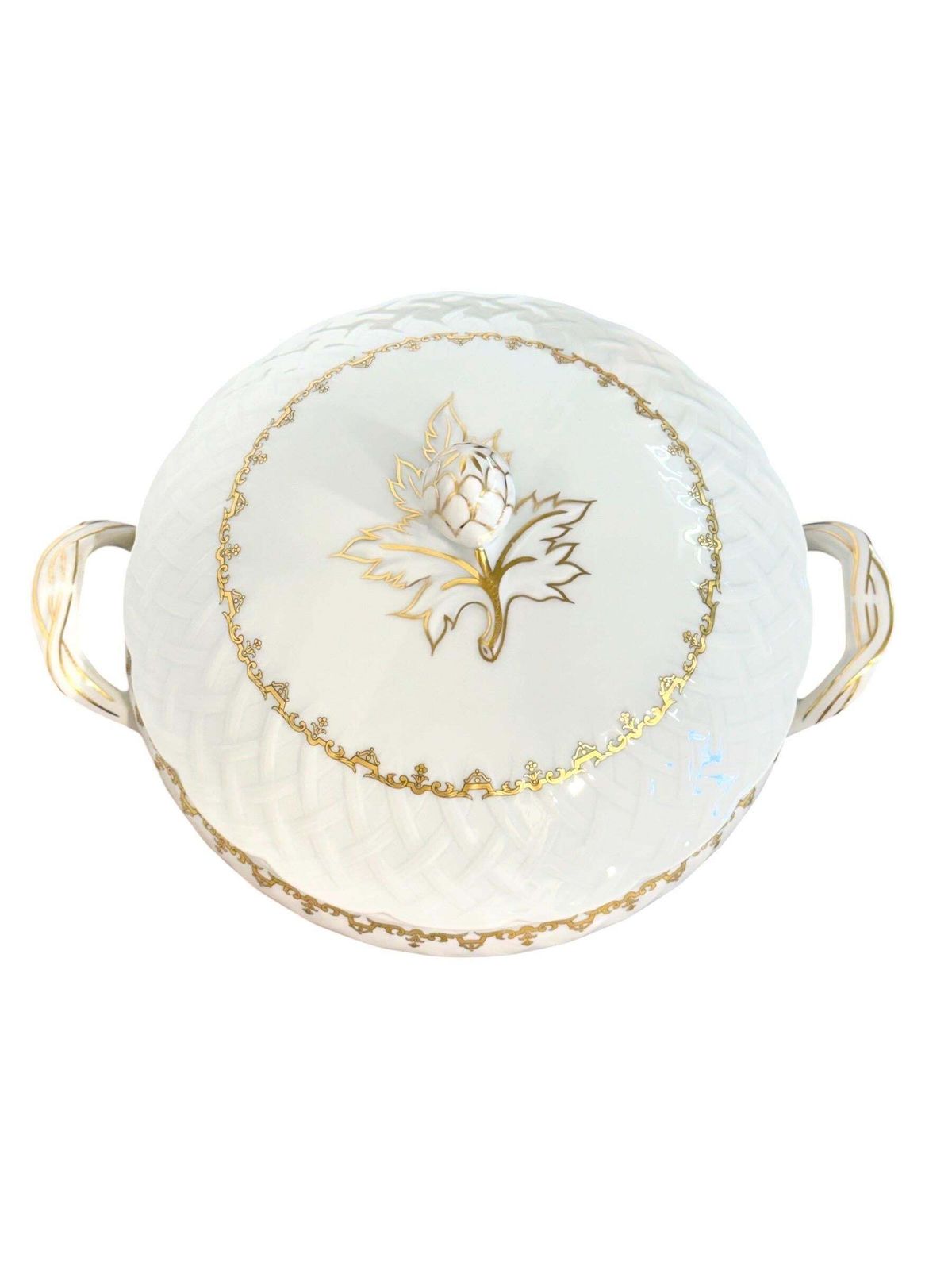 2485.0 52 Piece Bernardaud Limoges “Rimbaud” Gilt Fine Porcelain Service photo
