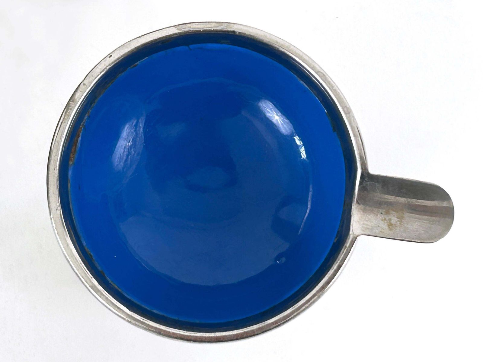 photo furniture Rare & Lovely Mid Century Modern Small Enameled Ashtray Set Of Six Germany 1960s