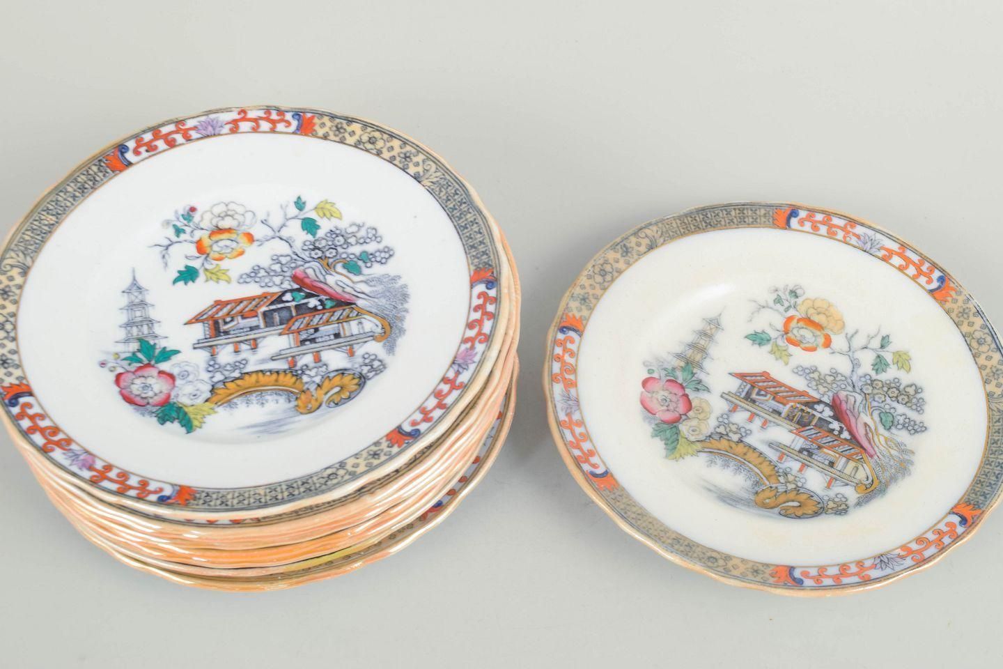 Rörstrand. Service de dix assiettes plates en faïence. Série « Japan ». Début du XXe siècle. photo furniture