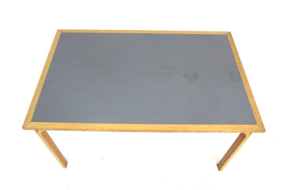 Table à manger scandinave en bois de hêtre par Magnus Olesen, Danemark, 1960 photo for sale