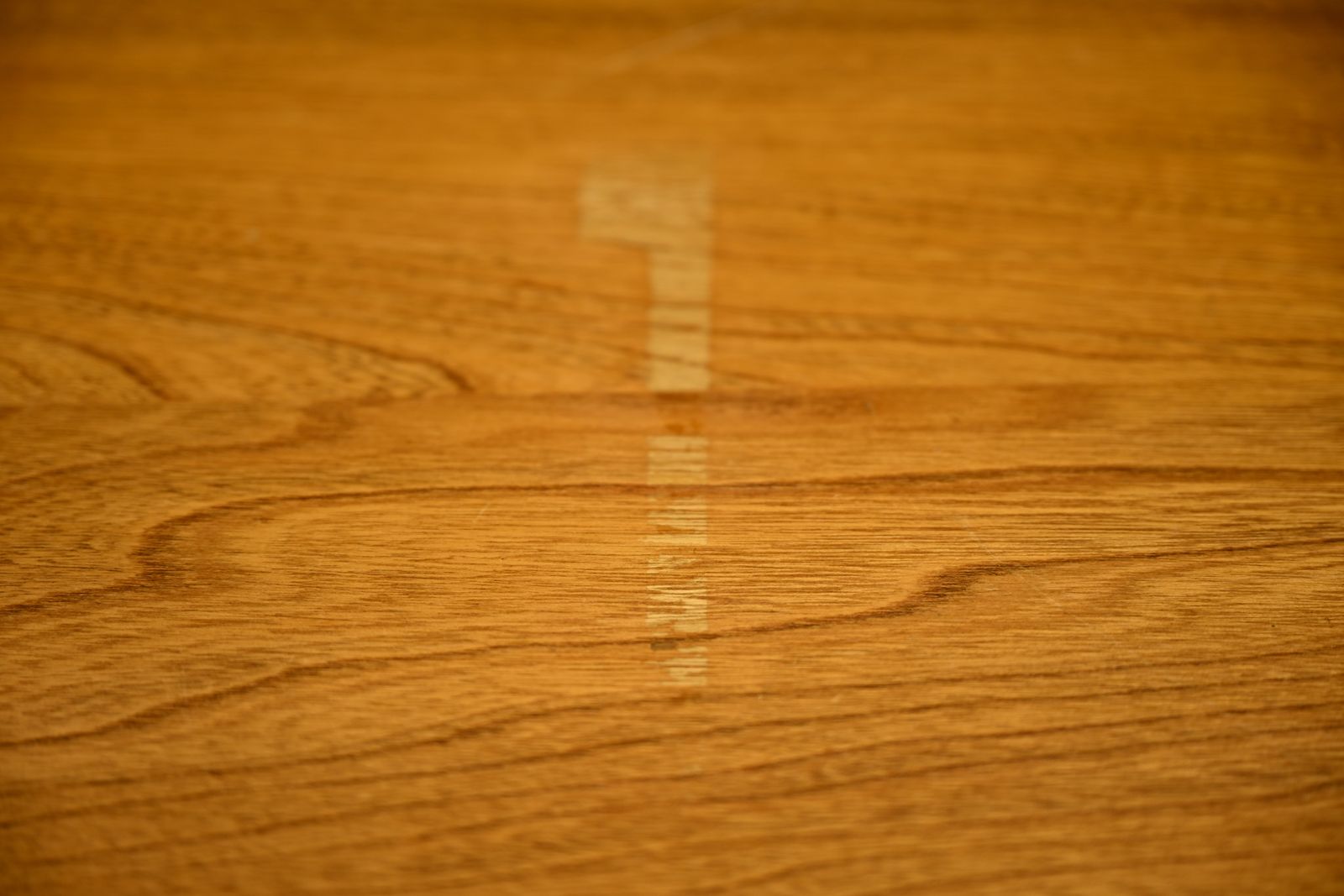 photo vintage Ercol Dining Café Restaurant Table Elm Light Finish 2 Available Free Delivery