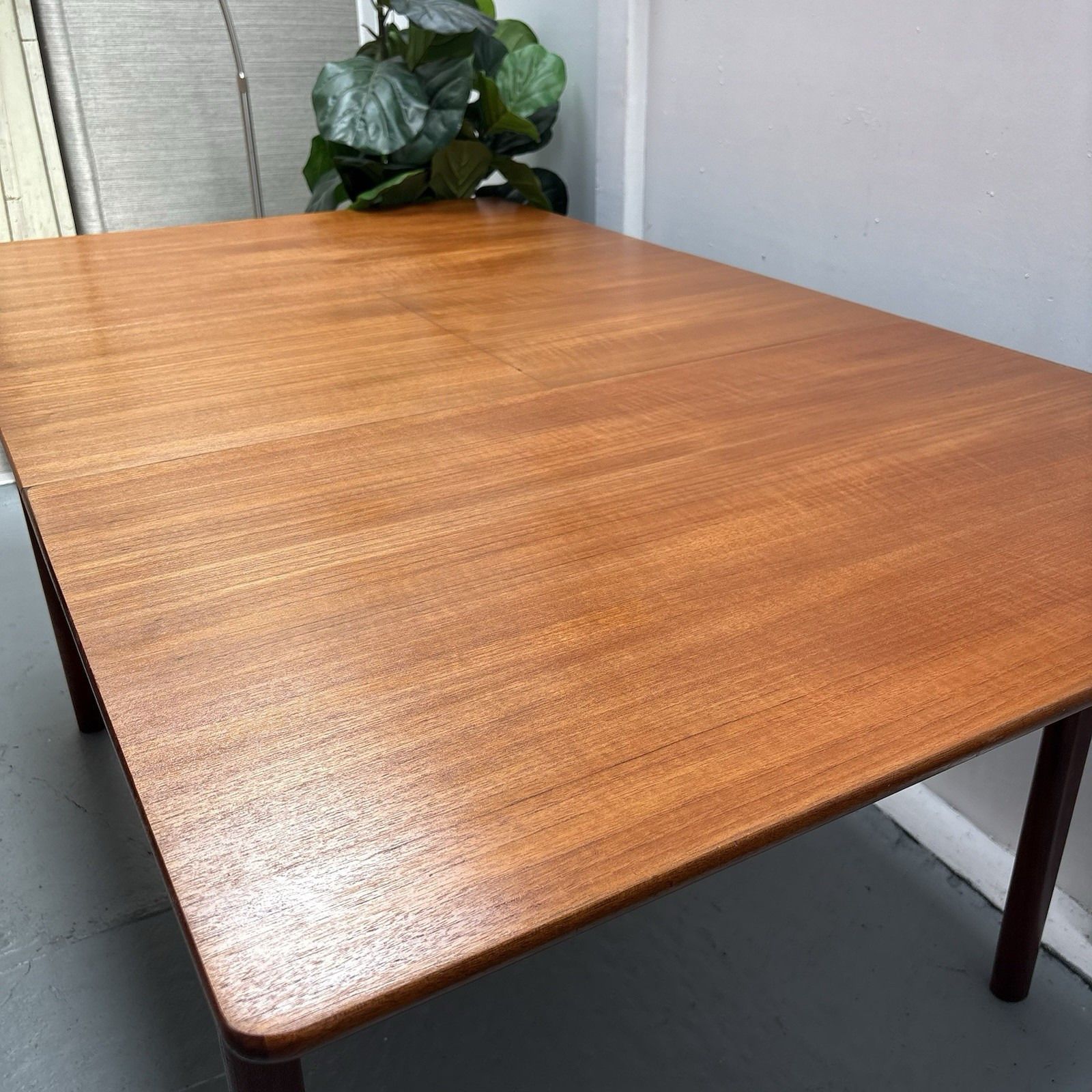 photo vintage Mid Century Teak Extendable Dining Table From A H McIntosh Of Kirkcaldy, 1960s