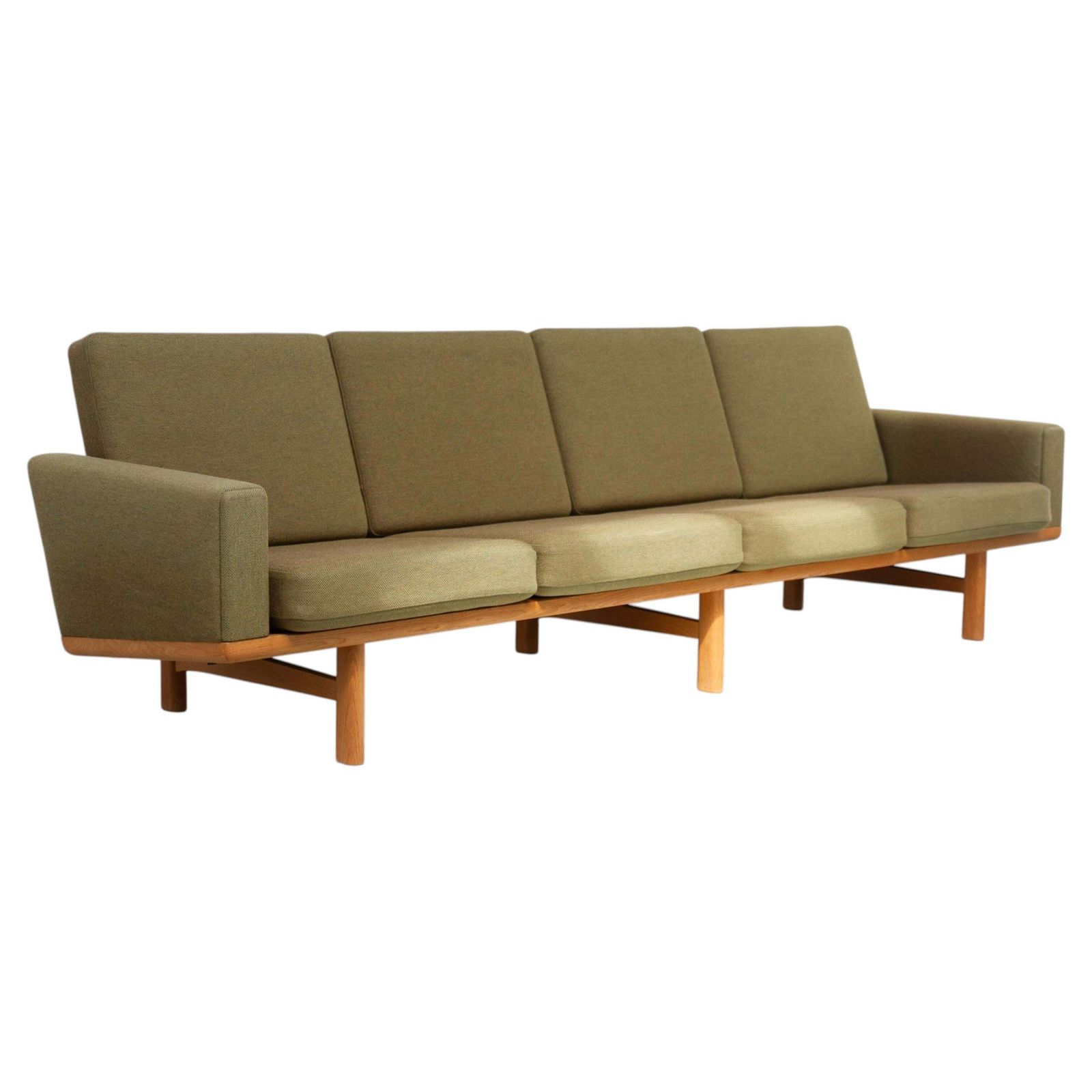 Danish Modern Oak Sofa Ge 236/4 By Hans J. Wegner For Getama, 1960s.