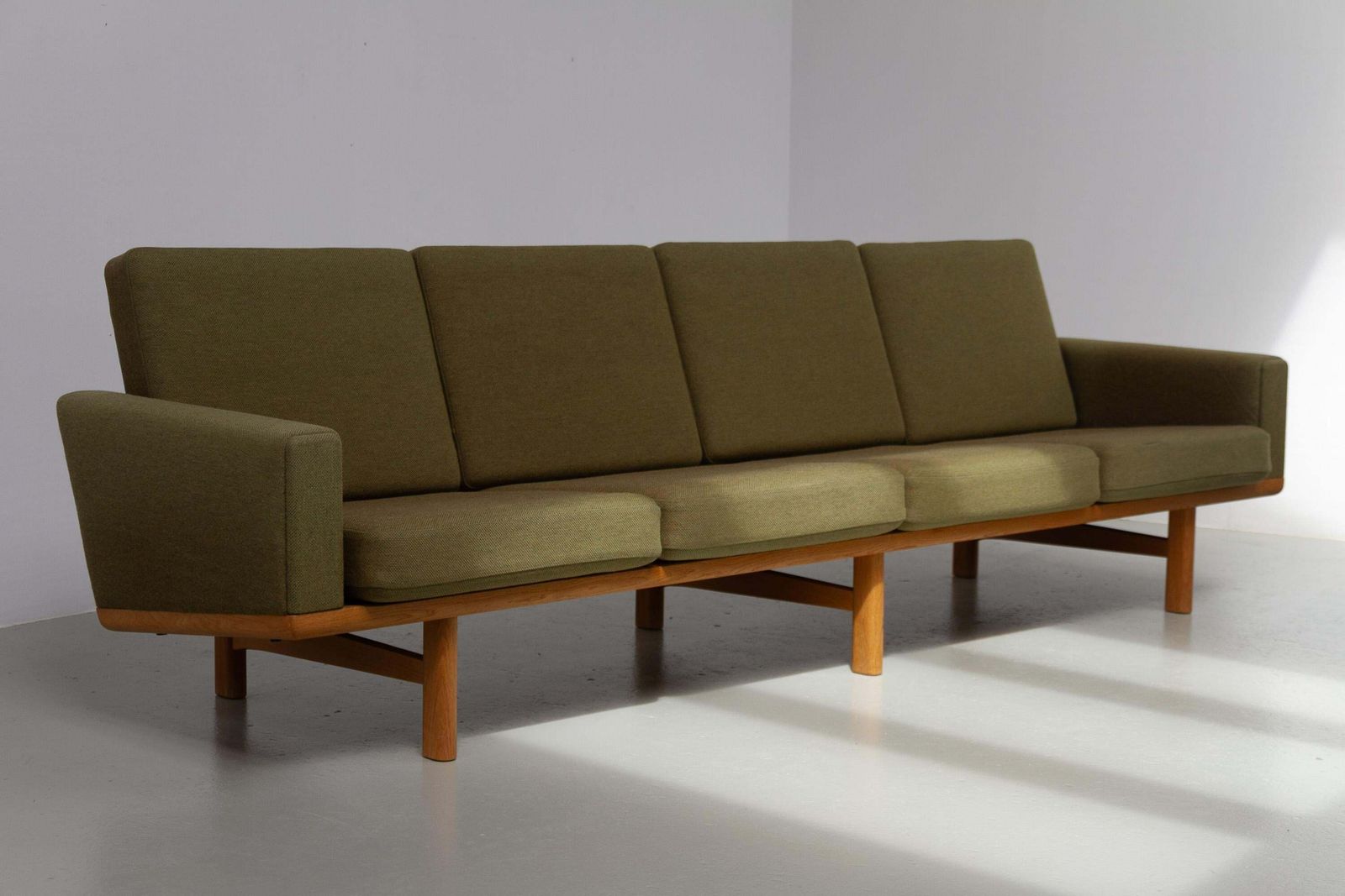 photo furniture Danish Modern Oak Sofa Ge 236/4 By Hans J. Wegner For Getama, 1960s.