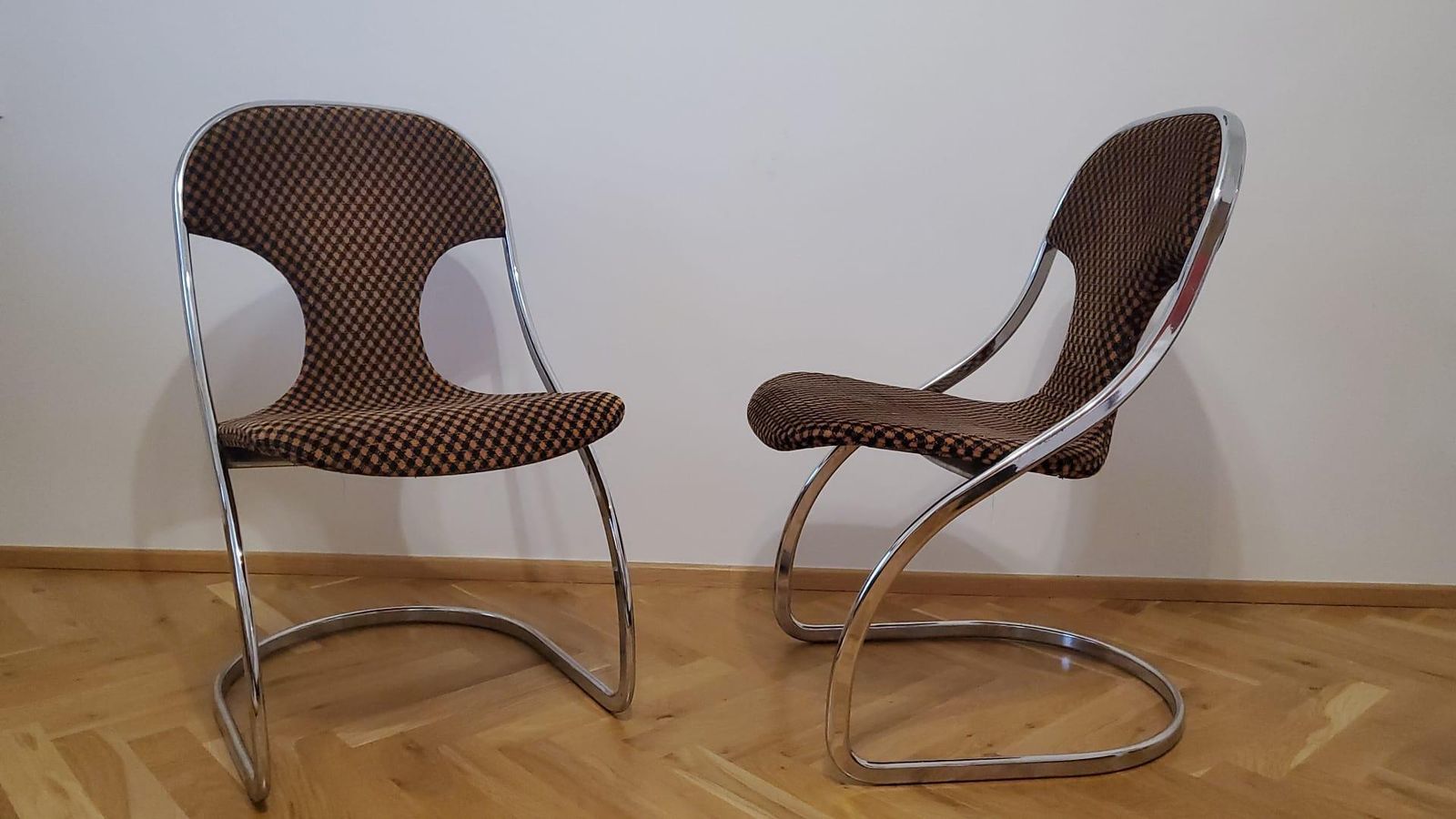 Paar zeldzame mid-century stoelen in de stijl van Gastone Rinaldi, Italië. Jaren 1970. photo 507.0