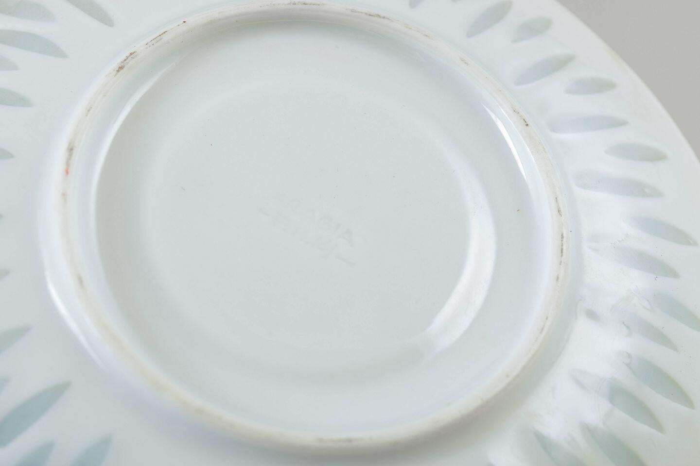 Friedl Holzer Kjellberg, Arabia. 2 tasses à thé et soucoupes en porcelaine. Motif riz photo Décoration