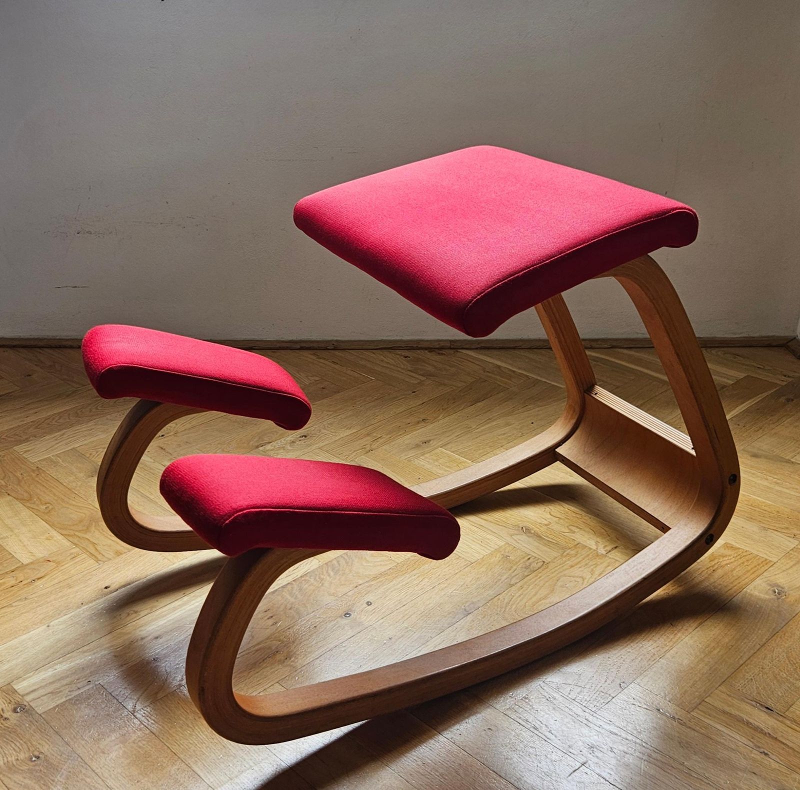 Rare Midcentury Balance Variable Knee Chair, Peter Opsvik, Norway, Stokke, 1980s photo for sale