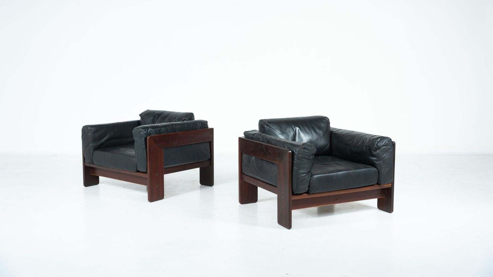 photo buy Pair Of Bastiano Armchairs By Tobia Scarpa For Knoll, Italy, 1962