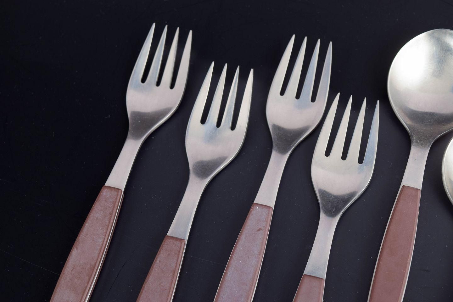 Henning Koppel For Georg Jensen. Strata Cutlery Set For 4 P. In Stainless Steel. photo furniture