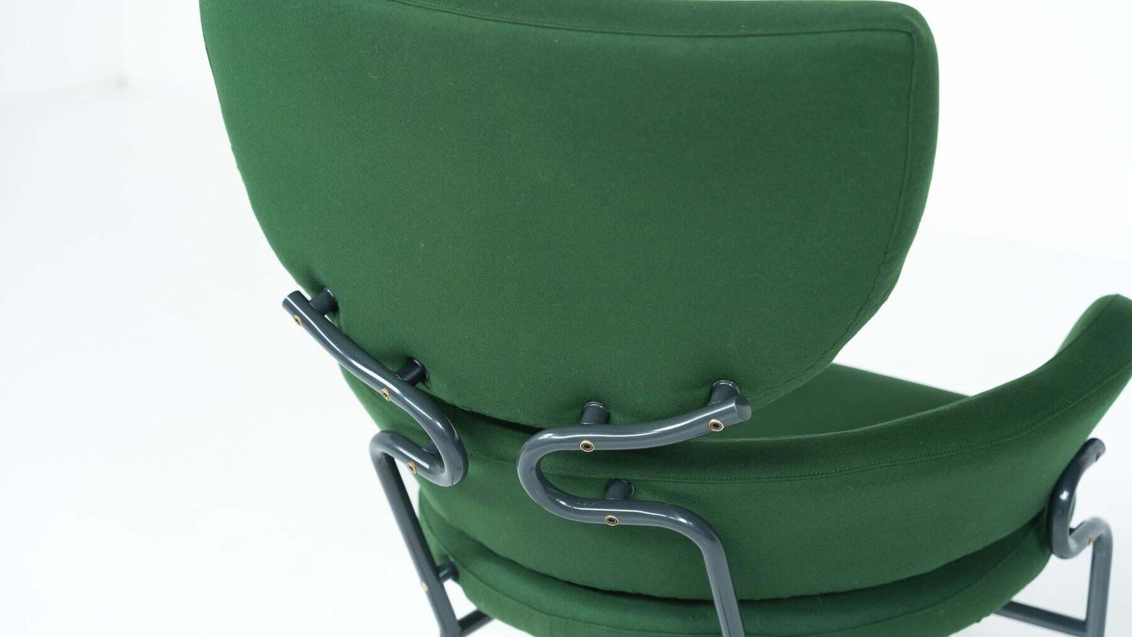 photo furniture Pair Of Armchairs " Tre Pezzi" Mod. Pl19 By Franco Albini And Franca Helg, 1950s