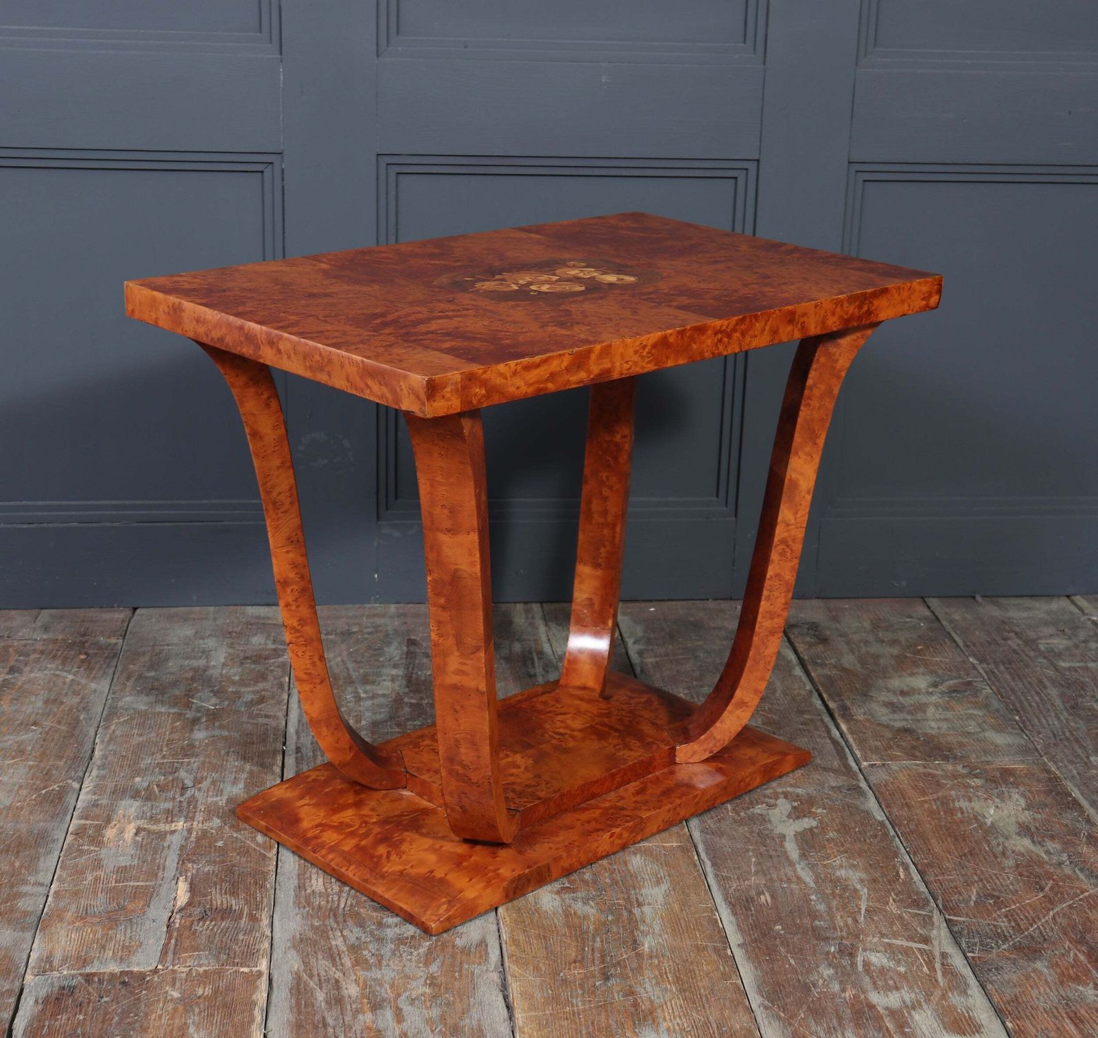 photo vintage French Art Deco Burr Yew Cocktail Table