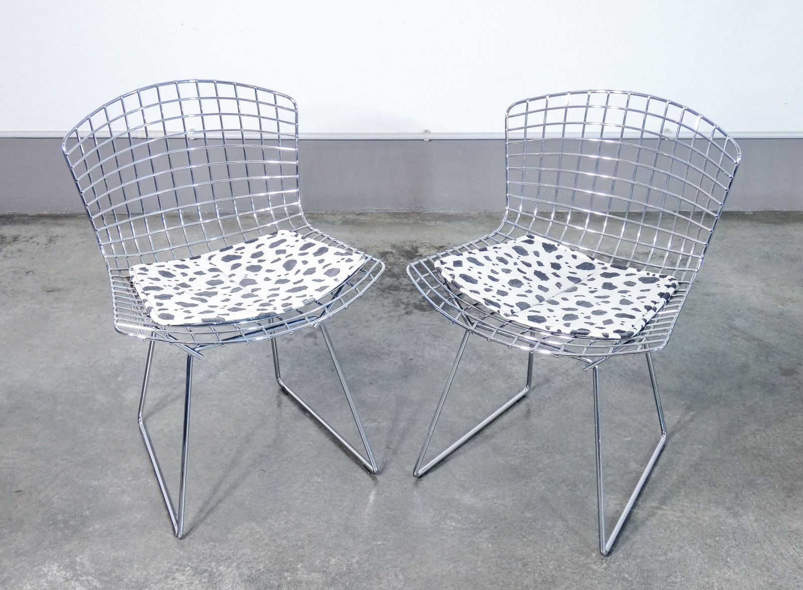 Set Of Four Side Chairs Mod. 420, Design Harry Bertoia For Knoll photo vintage