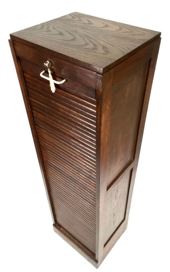 photo vinterior Antique 1950s Wooden Oak Tambour Fronted Office Paper Filing Cabinet With Key