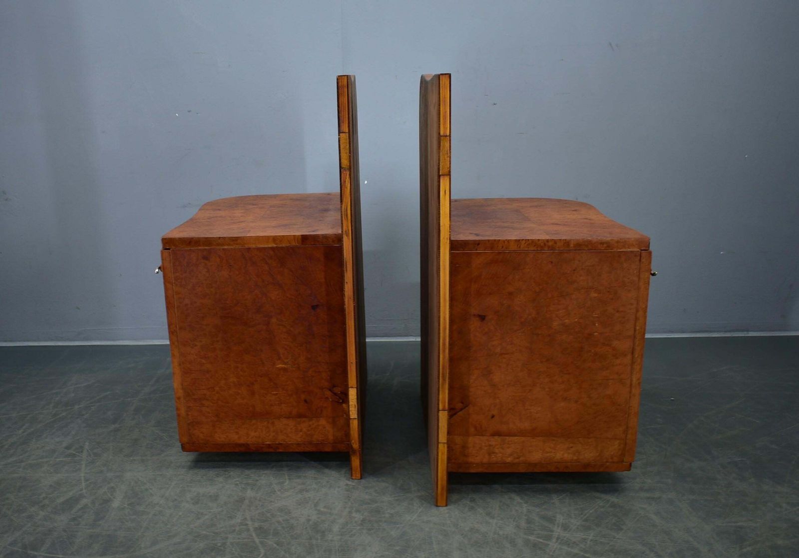 photo for sale Paire de tables de chevet Art déco, Tchécoslovaquie, 1938
