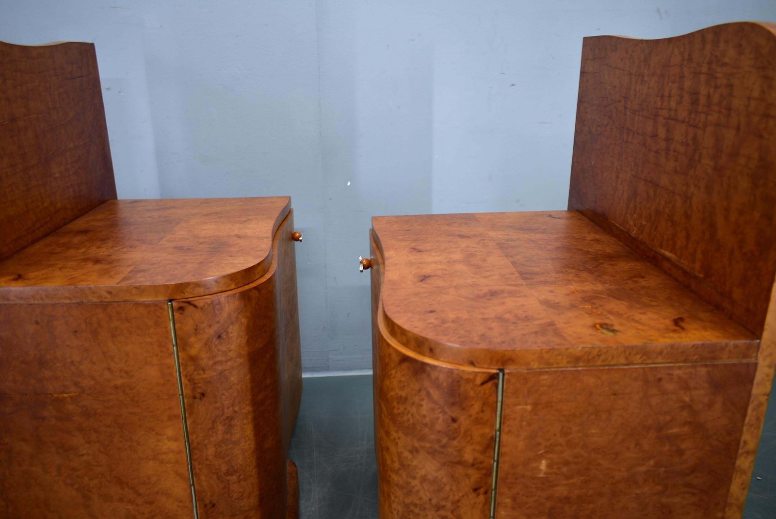 photo vintage 1938s Pair Of Art Deco Bedside Tables, Czechoslovakia
