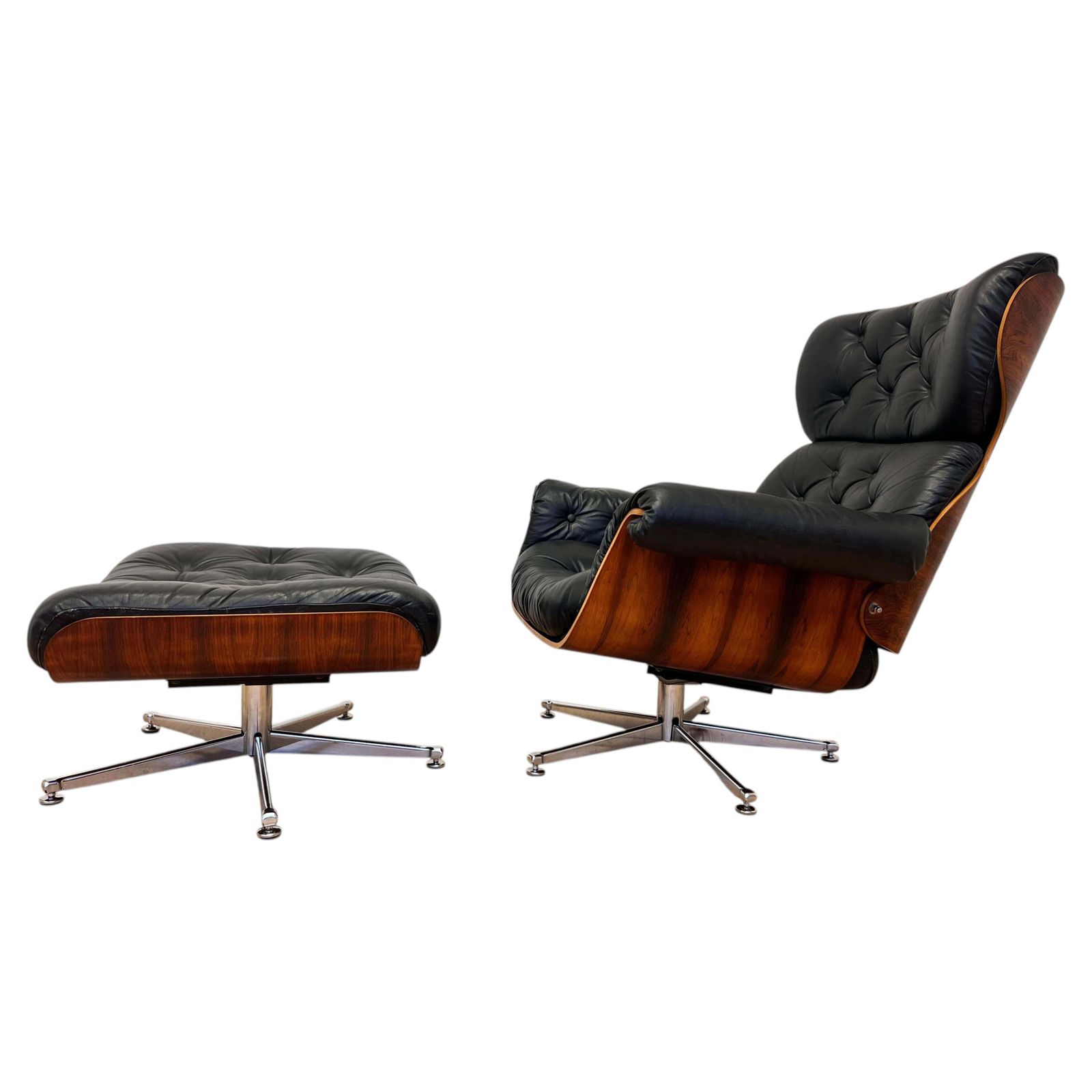 Fauteuil lounge XL en contreplaqué cintré et ottoman en palissandre, années 1960