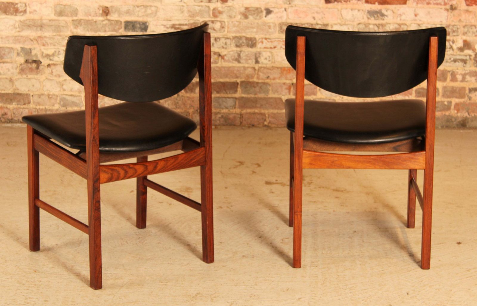 photo furniture Set Of 6 Danish Mid Century Rosewood Dining Chairs, Circa 1960s