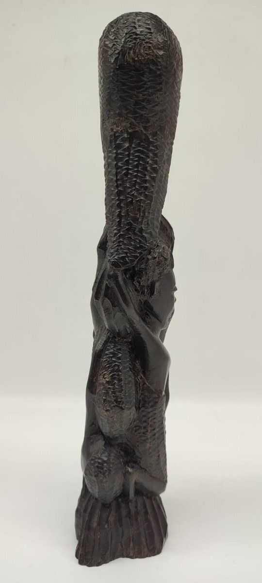 Modernist Hand Carved Ujamaa Sculpture In Ebony Makonde, 20th Century photo 229.0