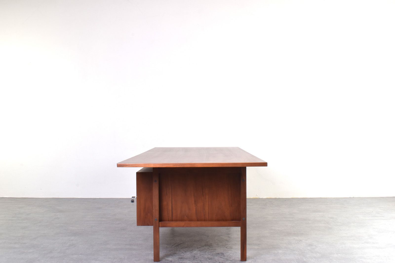 Mid Century Large American Walnut Executive Desk photo for sale