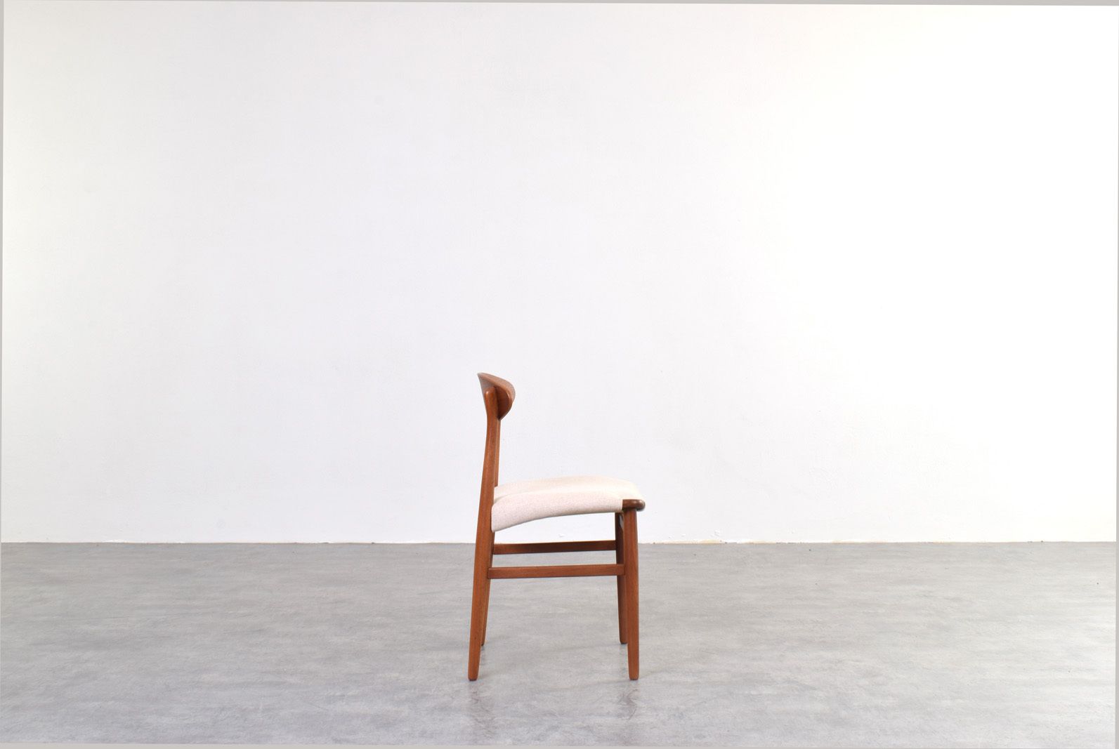 Mid Century Danish Teak Dining Chairs By Ejner Larsen & Aksel Bender Madsen, 1960s, Set Of 4. photo 2999.0