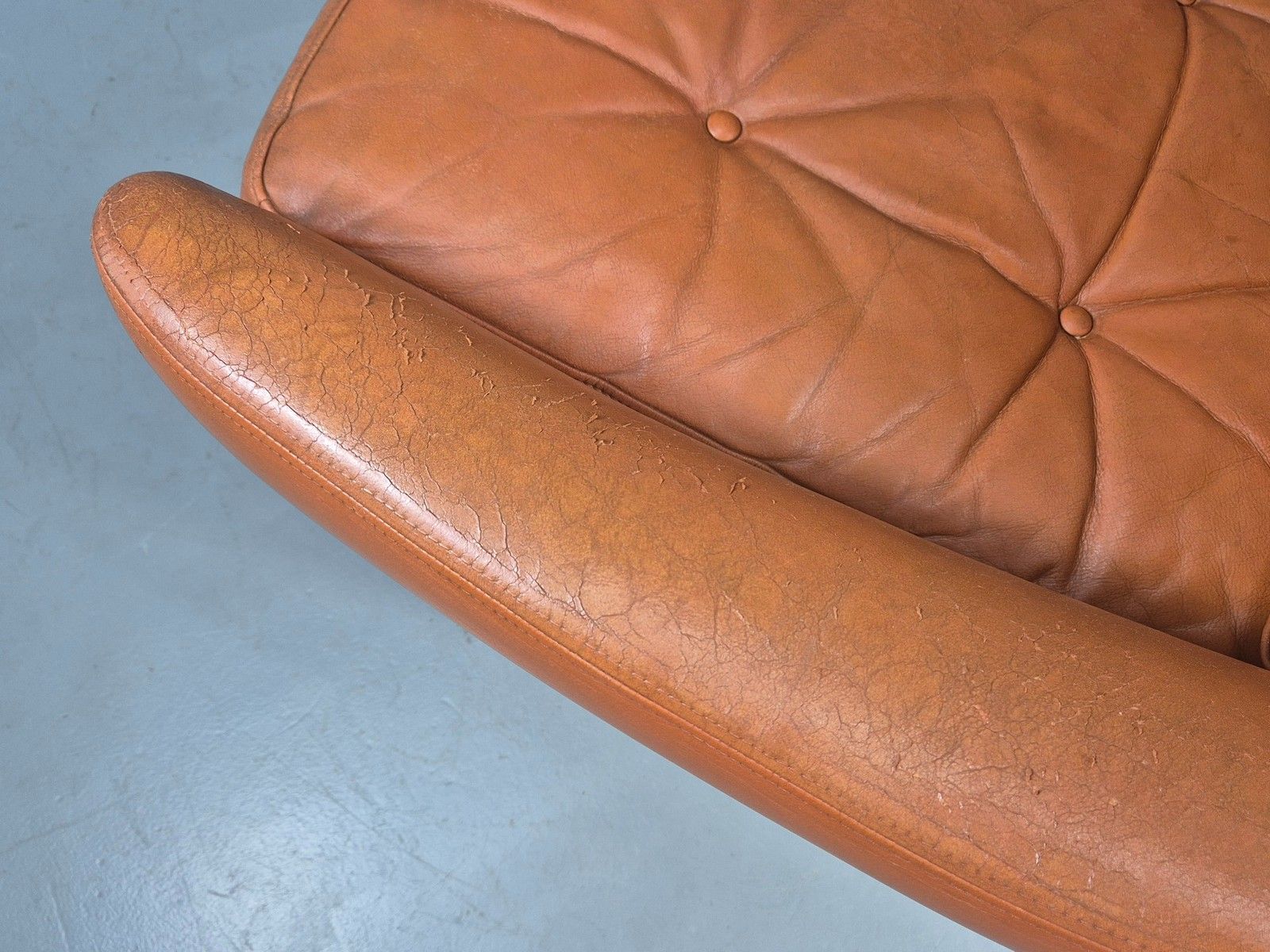 photo vintage Vintage 3 Seater Sofa Tan Leather Danish 1960s Edmund Jorgensen Design Eb12226