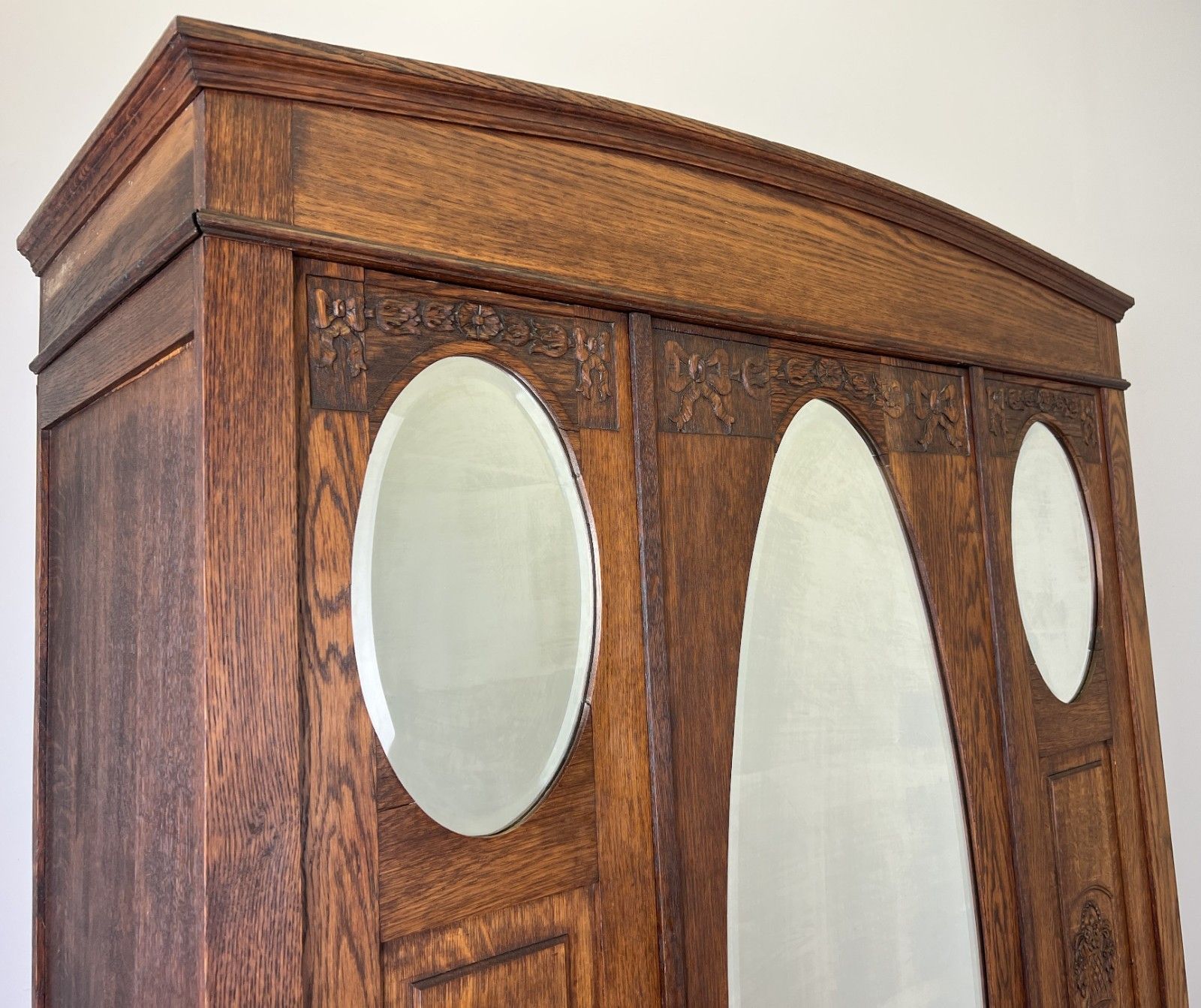 Wardrobe Antique French Oak Two Door Mirrored Carved Armoire Cabinet Lot 6122 photo 749.0