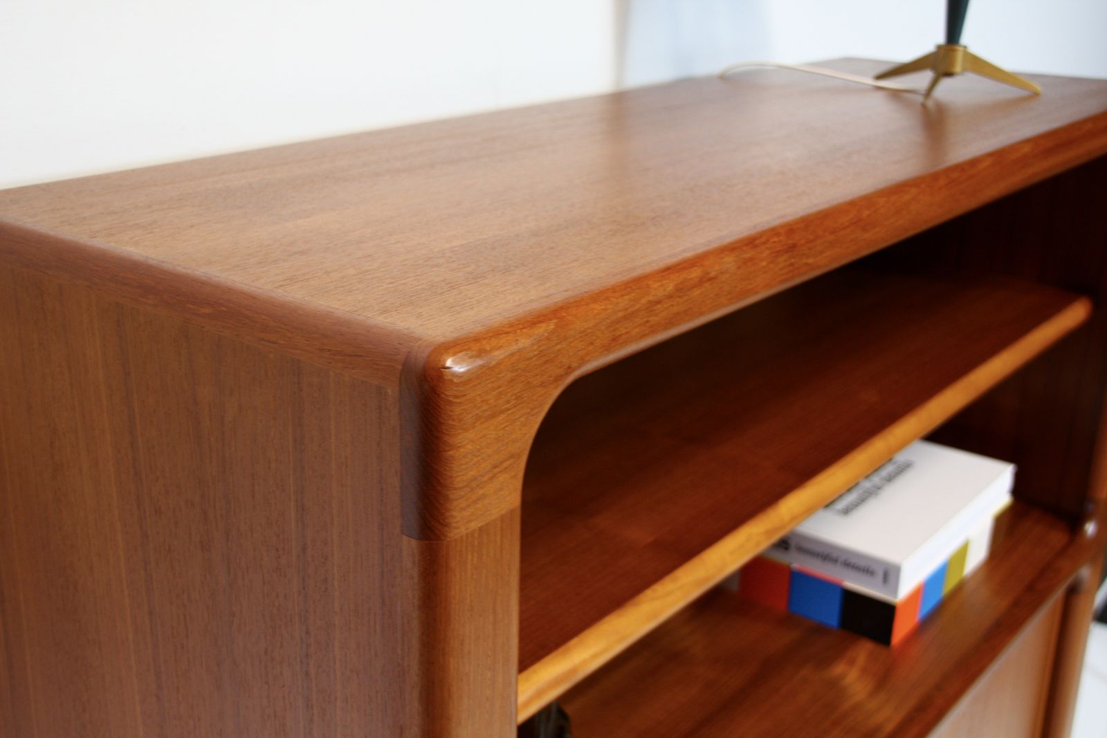 Danish Mid Centrury Bookcase By Dyrlund   Teak photo vinterior