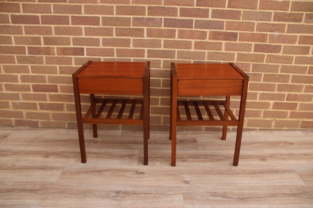 610.0 Pair Of Myers Mid Century Bedside Tables photo