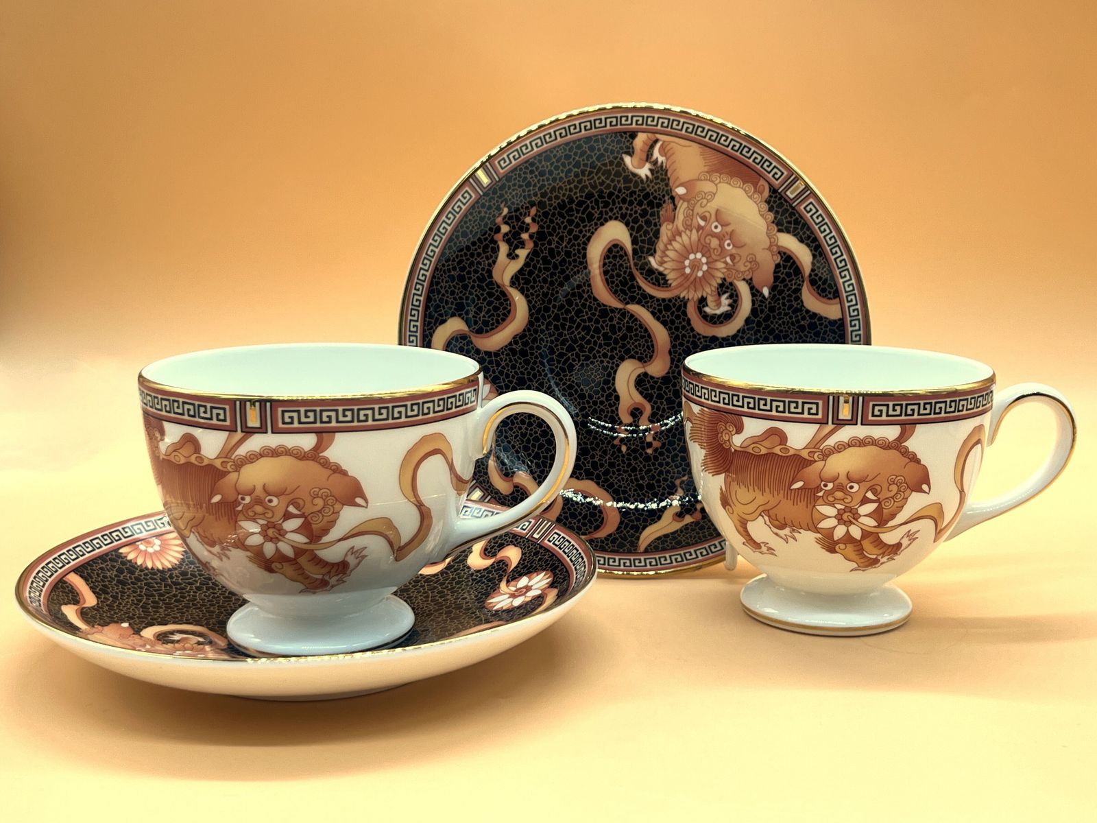 Set Of 2 Wedgwood China Dynasty Design Leigh Shape Tea Cup & Saucer Duos.