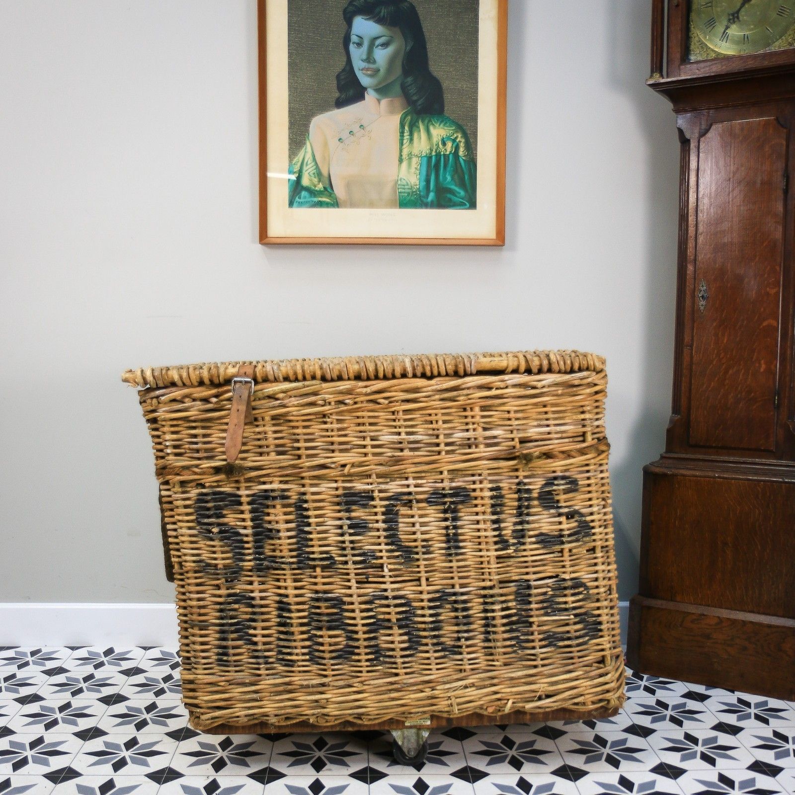 Arthur Craven Mill Basket In Wicker With Rope Handles And Lid photo furniture