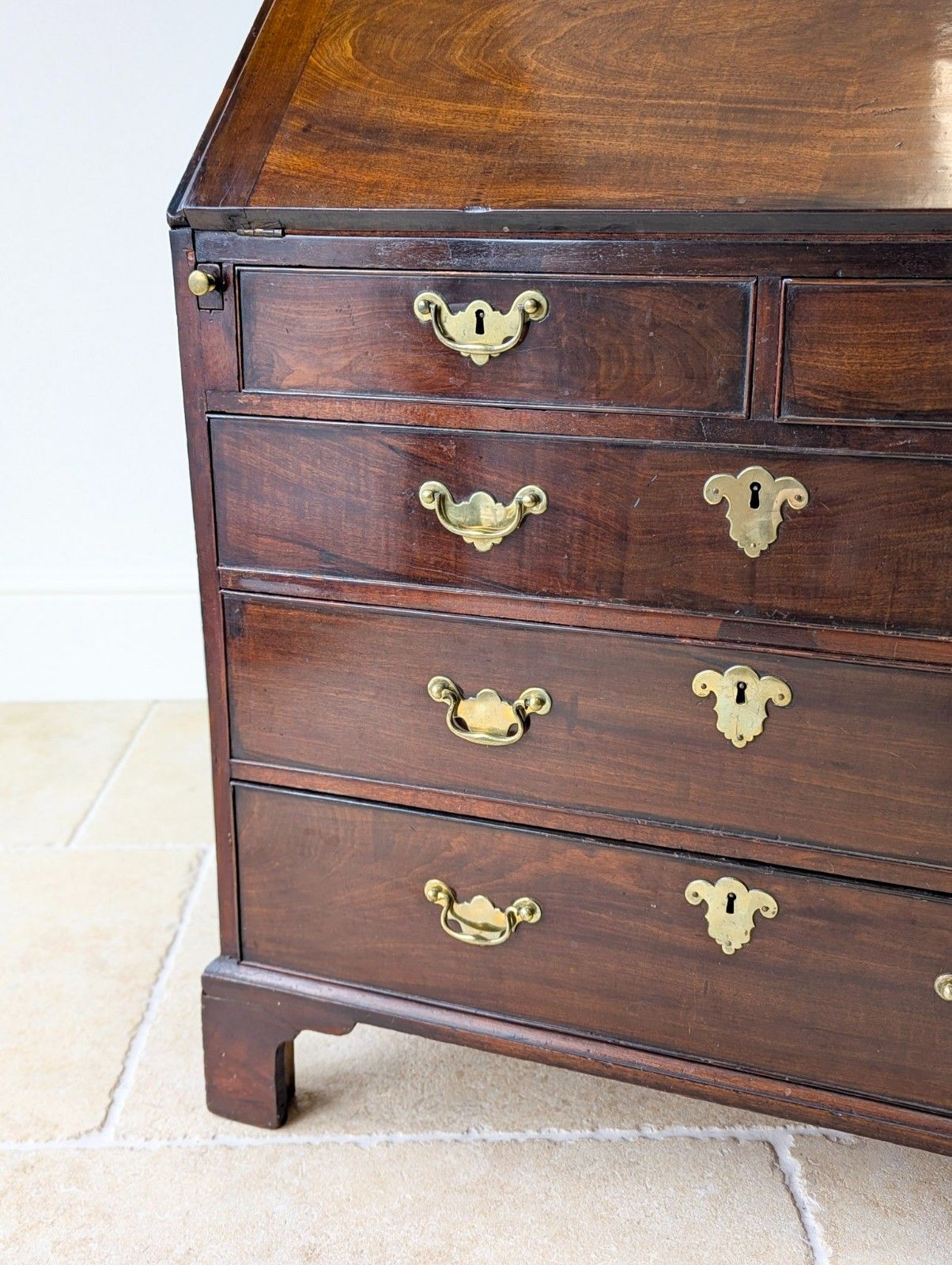 1550.0 Antique George III Mahogany Bureau C.1770 photo