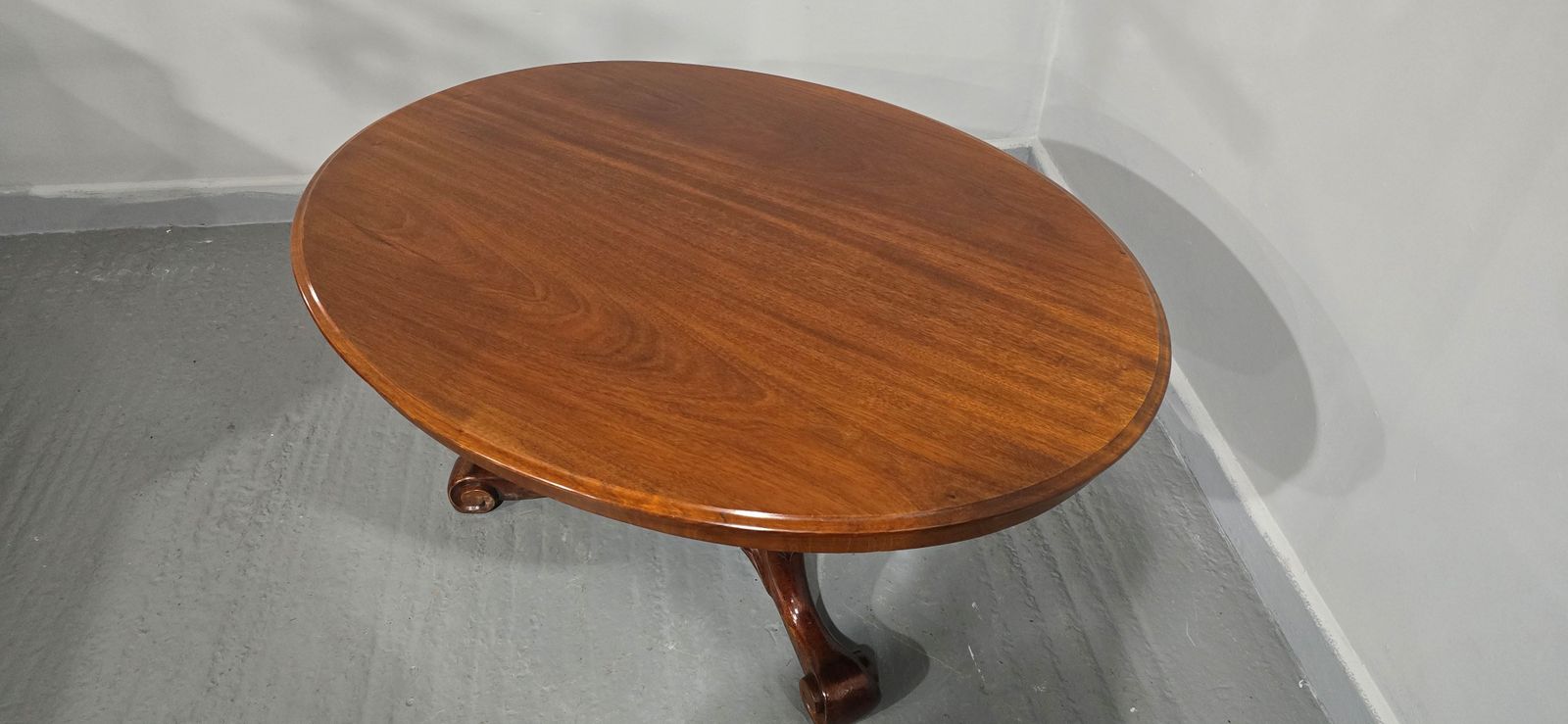 Victorian Oval Coffee Table photo Furniture
