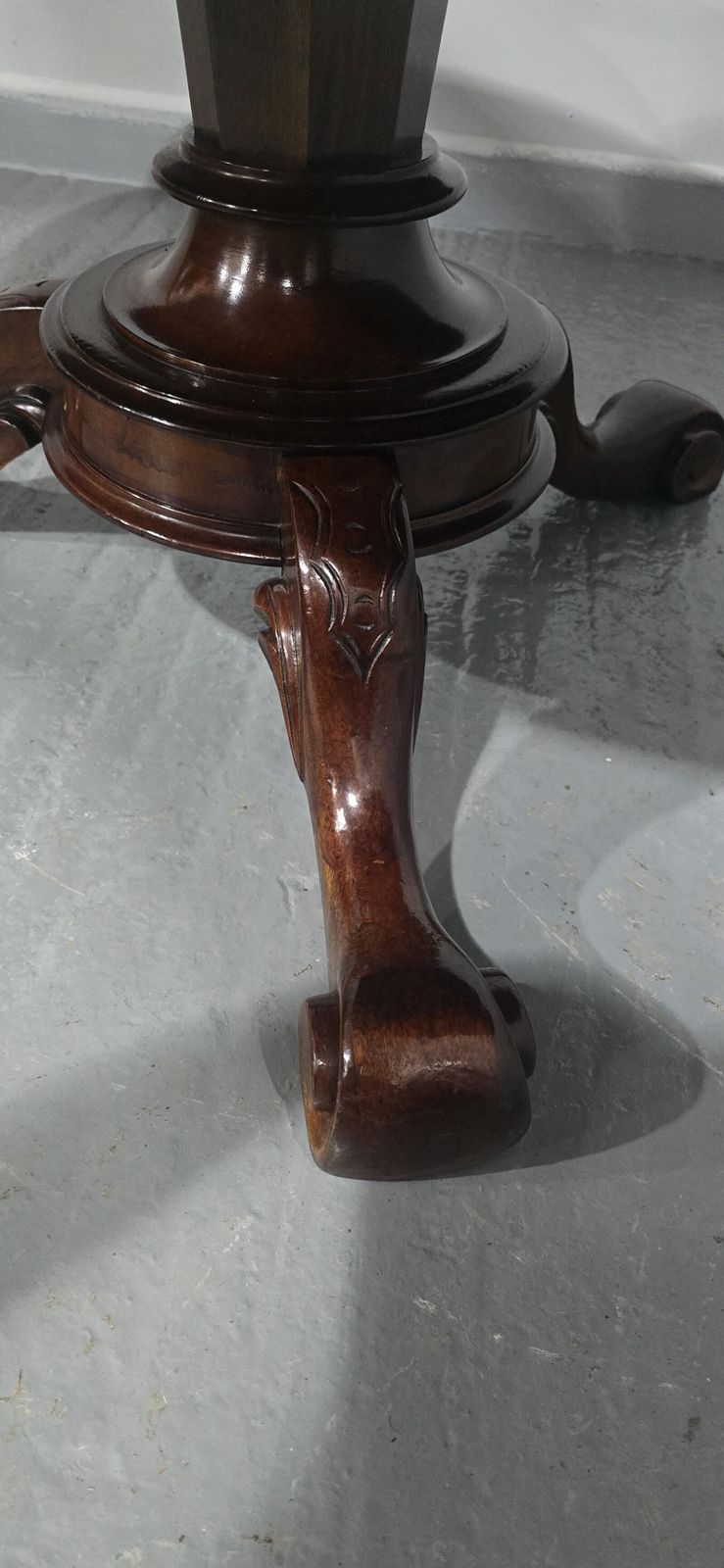 Victorian Oval Coffee Table photo vintage