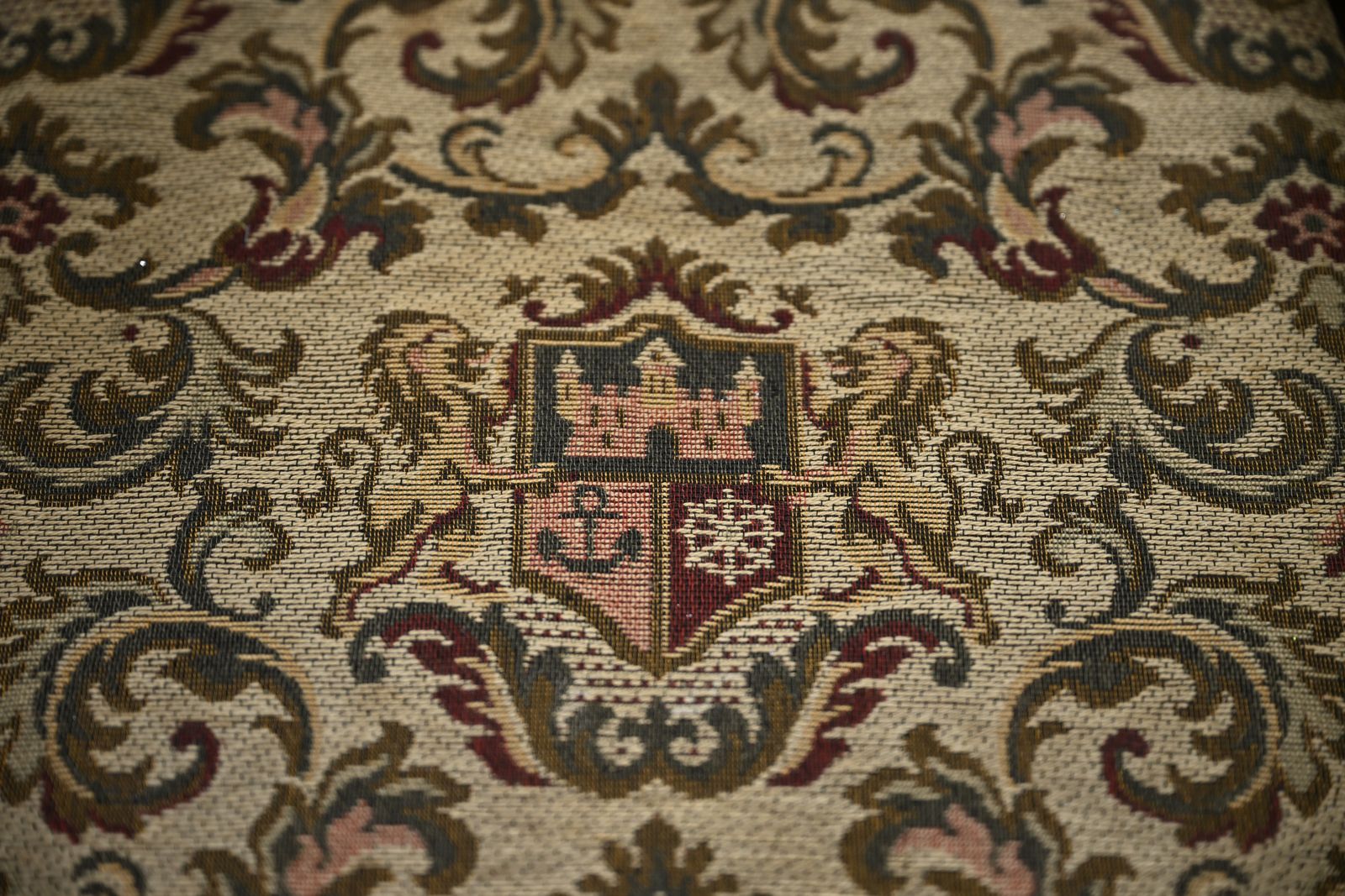 photo vinterior 2 Old Charm Dining Chairs Carvers Light Oak Finish Tudor Fabric Free Uk Delivery