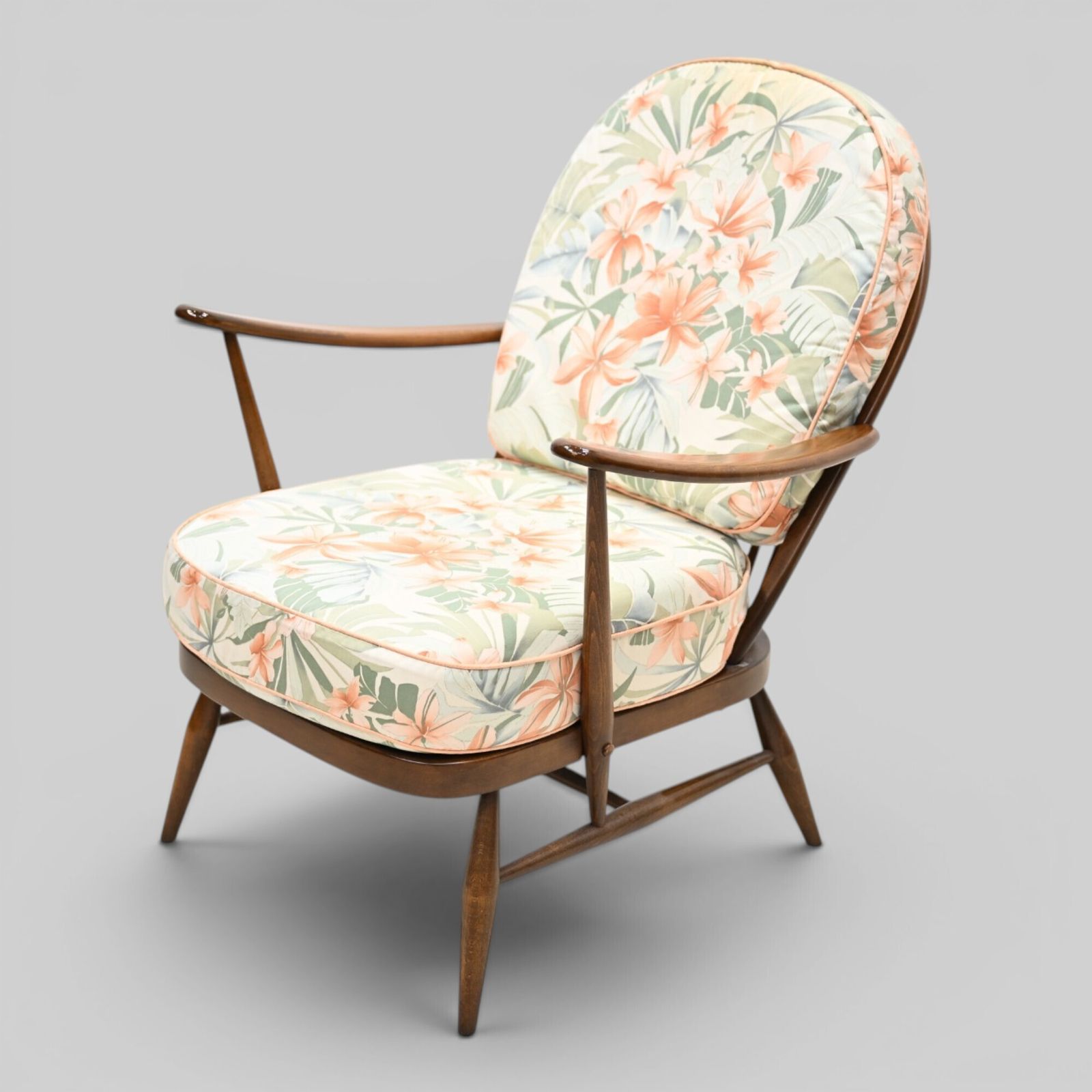 Ercol Windsor Easy Chair Model 203 1970s Gold Label Good Webbing Free Delivery photo furniture