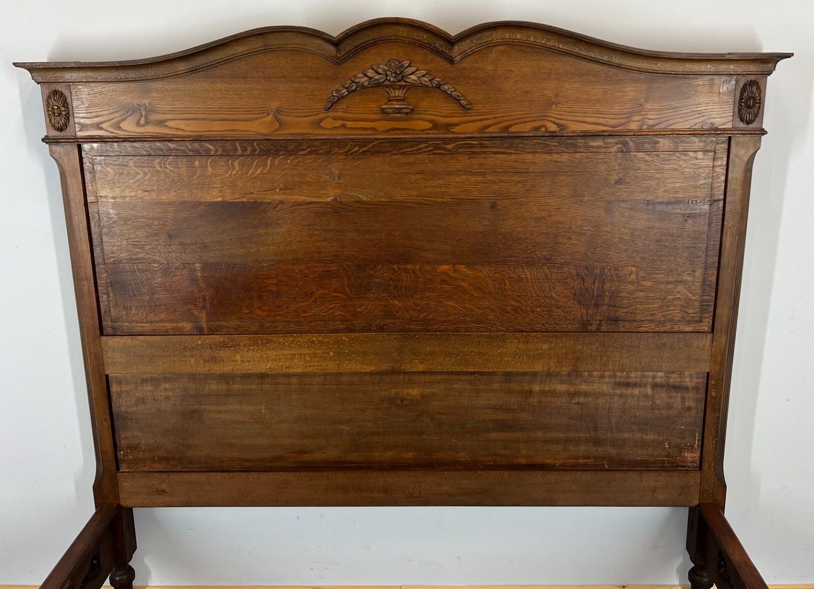 Bed Antique French Style Double Bed Wood Frame Carved Headboard Lot 3239 photo Furniture