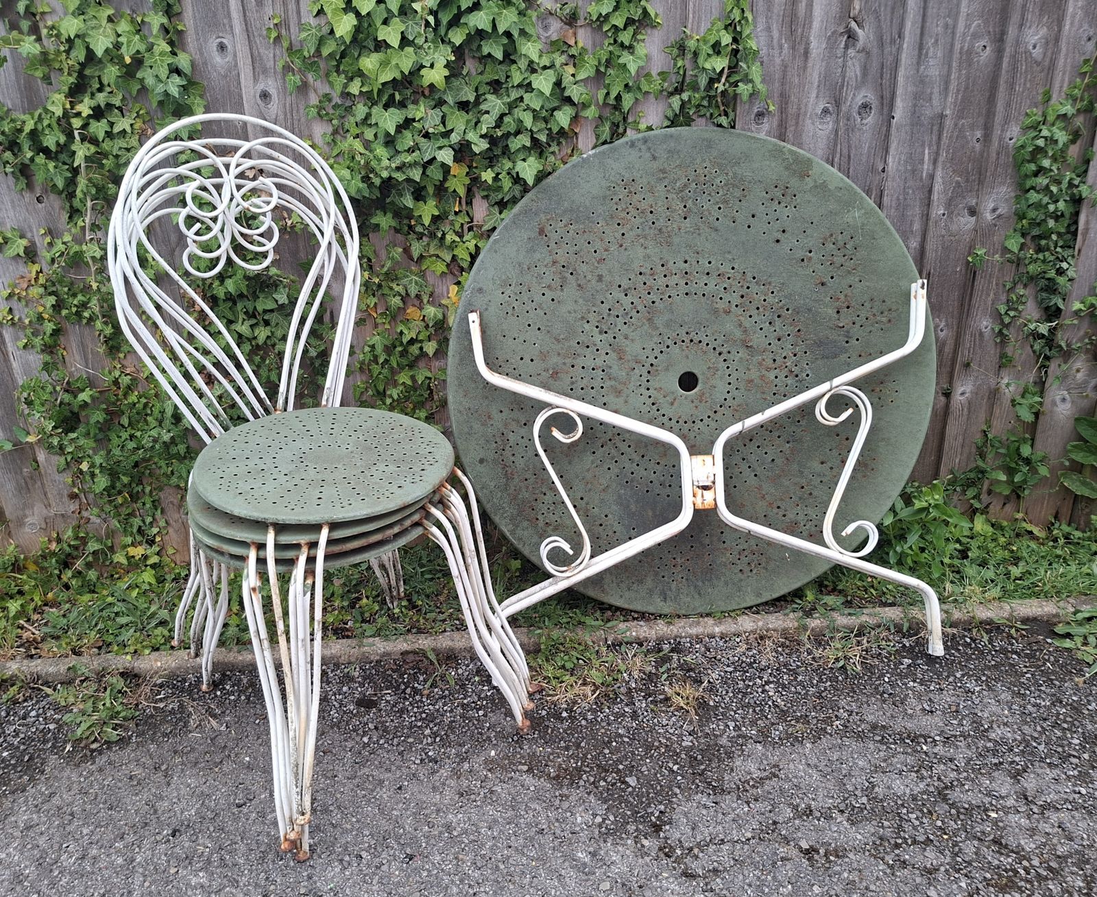 Vintage Mid Century French Metal Collapsible Garden Table And 4 Chairs Set photo vinterior