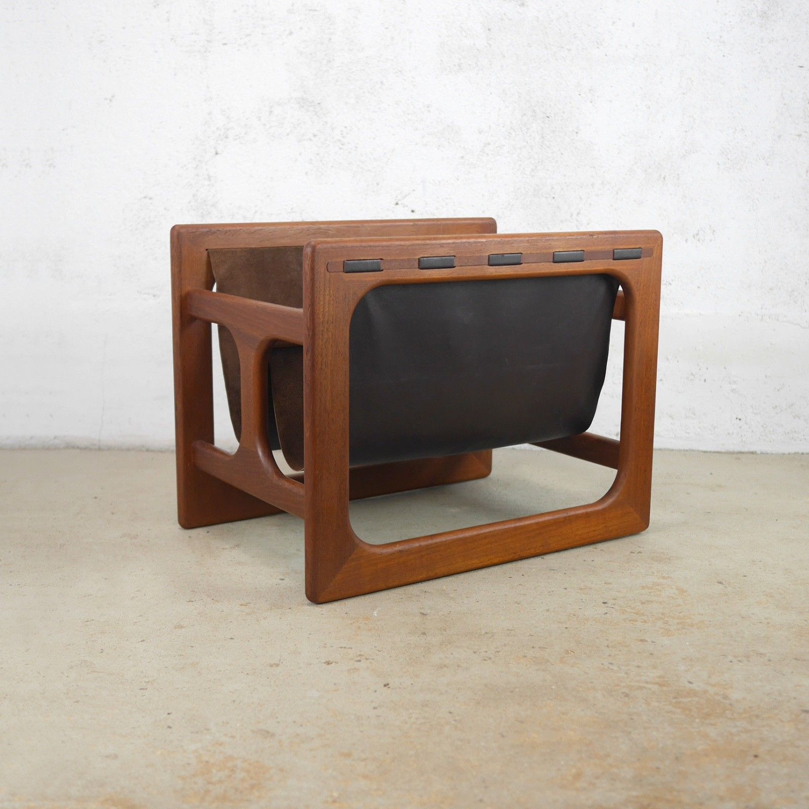 Mid Century Teak Leather Magazine Rack Aksel Kjersgaard For Salin Mobler #103201 photo for sale