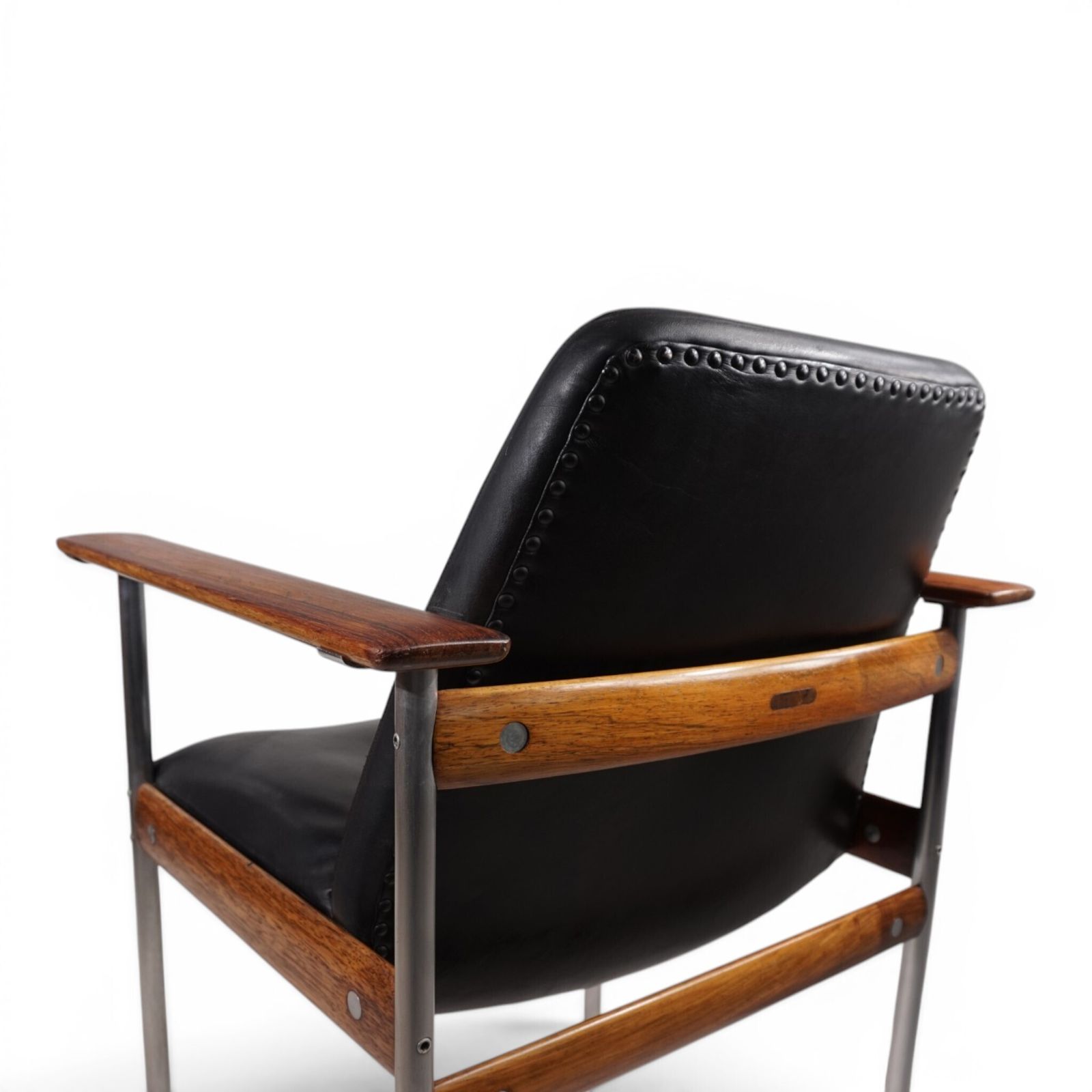 photo buy Leather Armchair By Sven Ivar Dysthe For Dokka Møbler, 1960