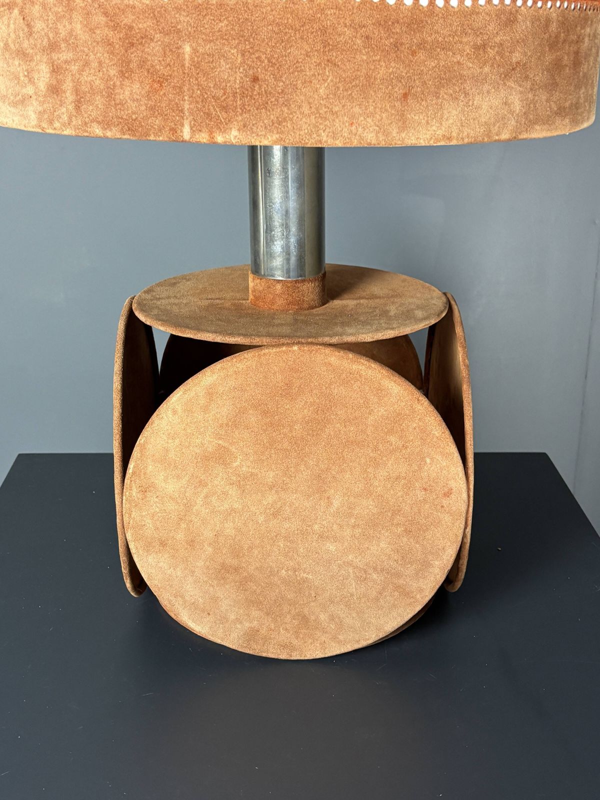 Grande lampe de table mid-century en daim terracotta (82 cm), années 1970 photo vinterior