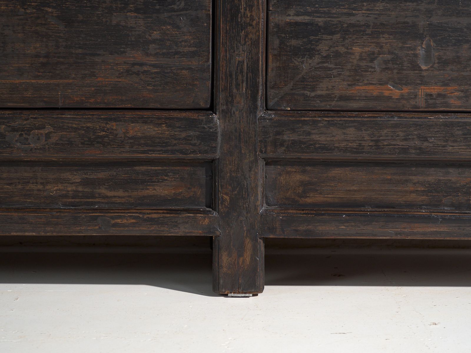Antique Painted Sideboard In Elm Wood – China, Circa 1930 photo vinterior