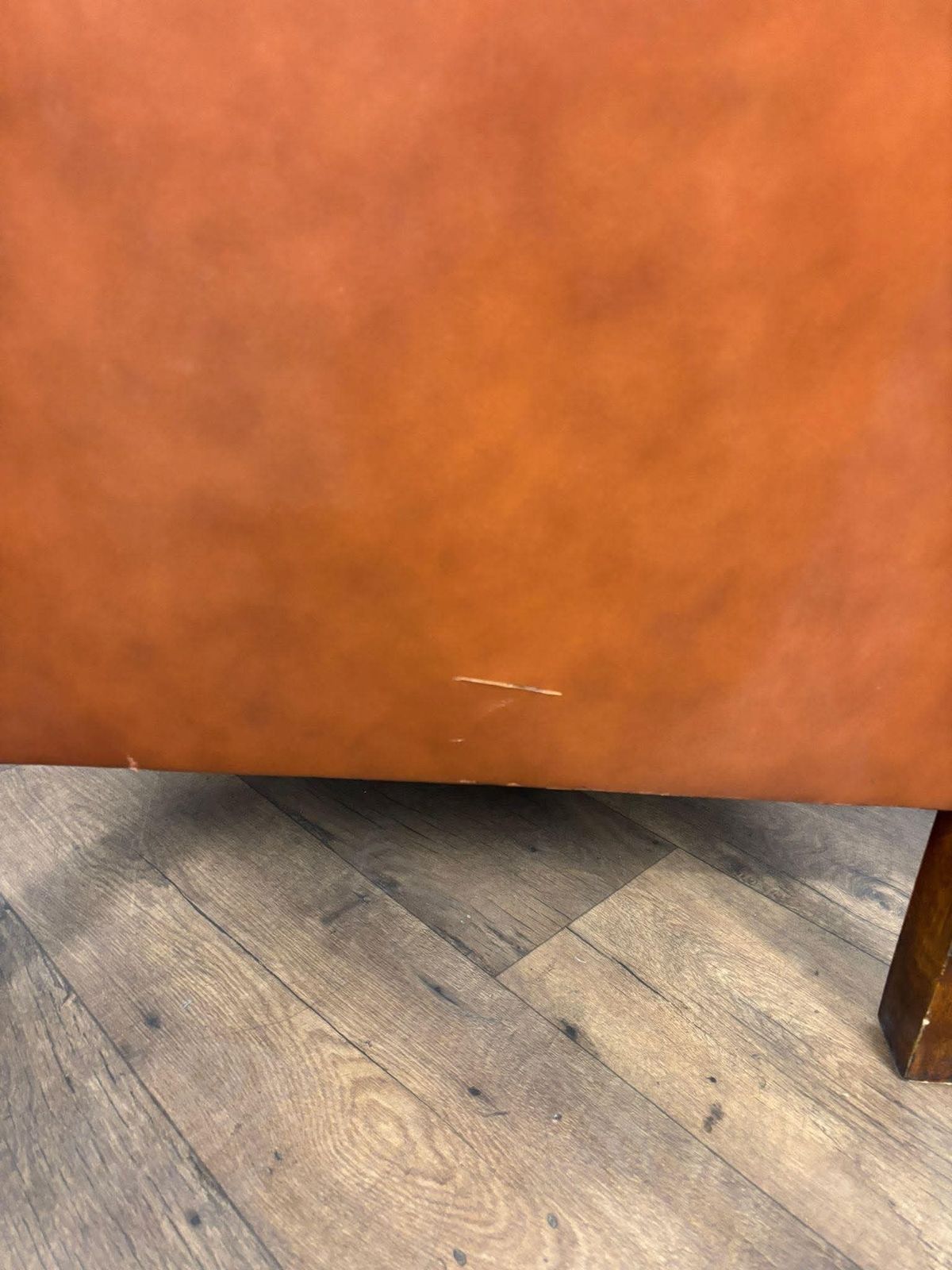 photo vinterior Tan Leather Chesterfield Style Wingback Armchair
