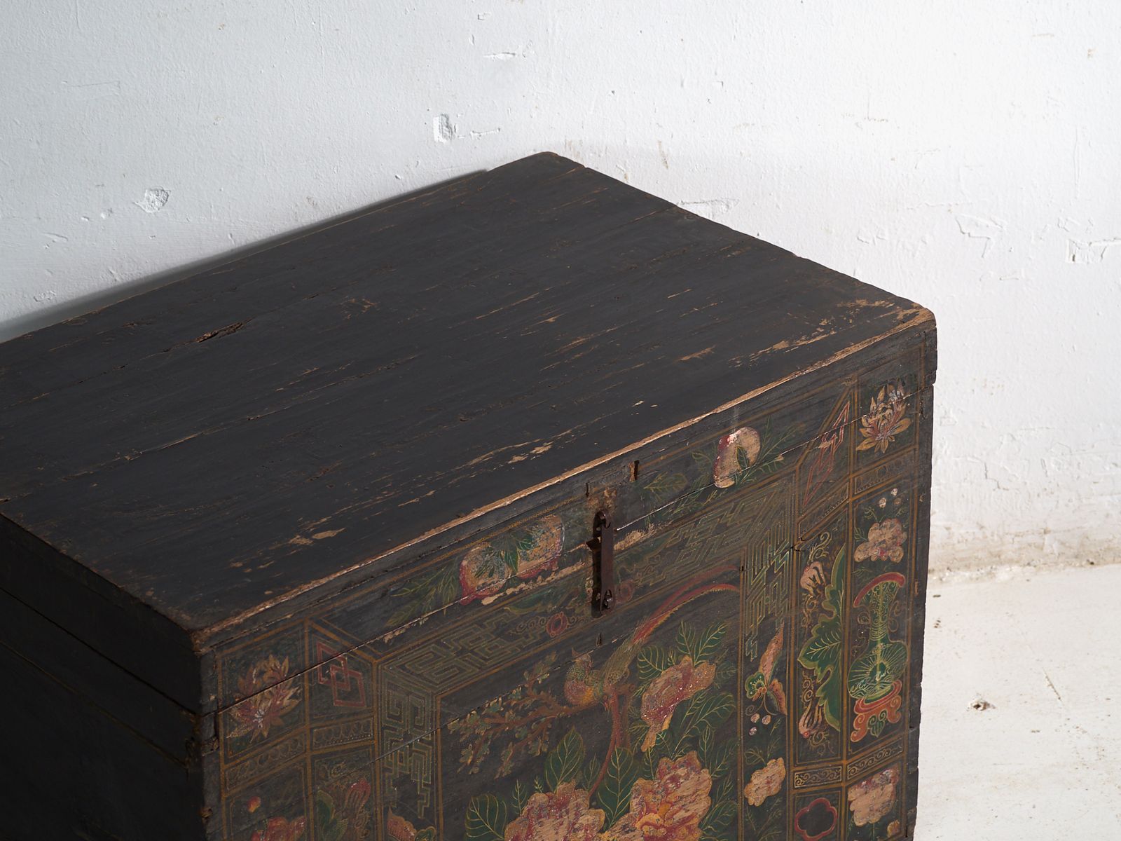 Antique Painted Trunk In Pine Wood – China, Circa 1900 photo furniture